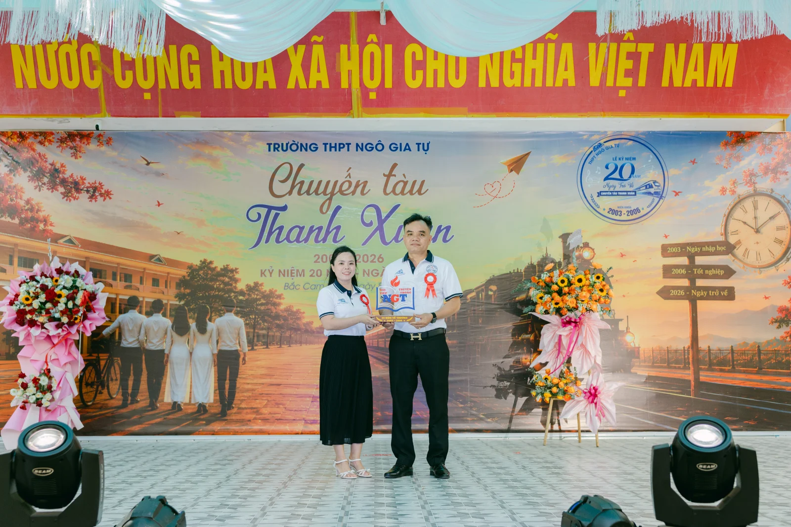 Ảnh lễ kỷ niệm 20 năm THPT Ngô Gia Tự, chụp ngày 08/08/2026
