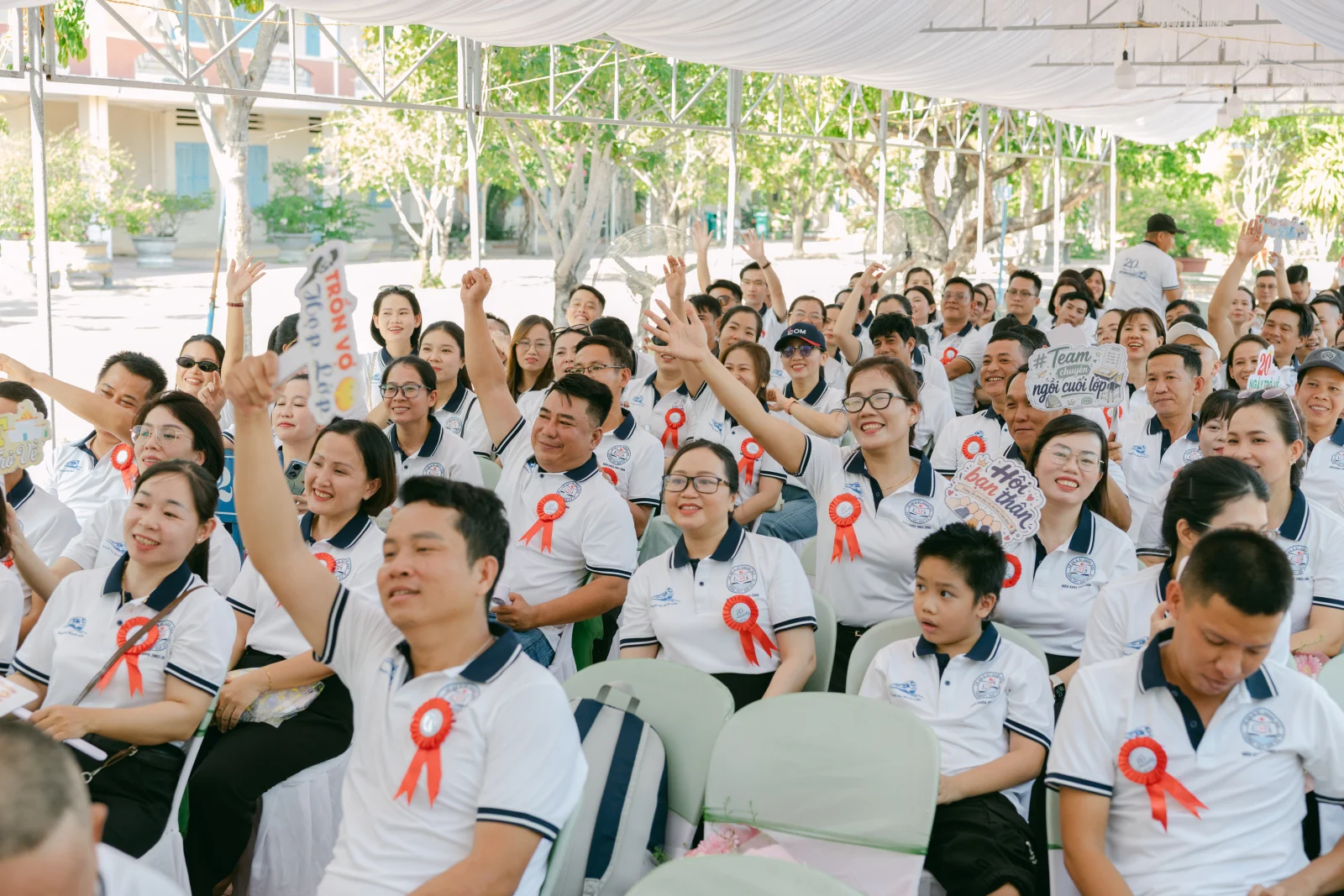 Ảnh lễ kỷ niệm 20 năm THPT Ngô Gia Tự, chụp ngày 08/08/2026