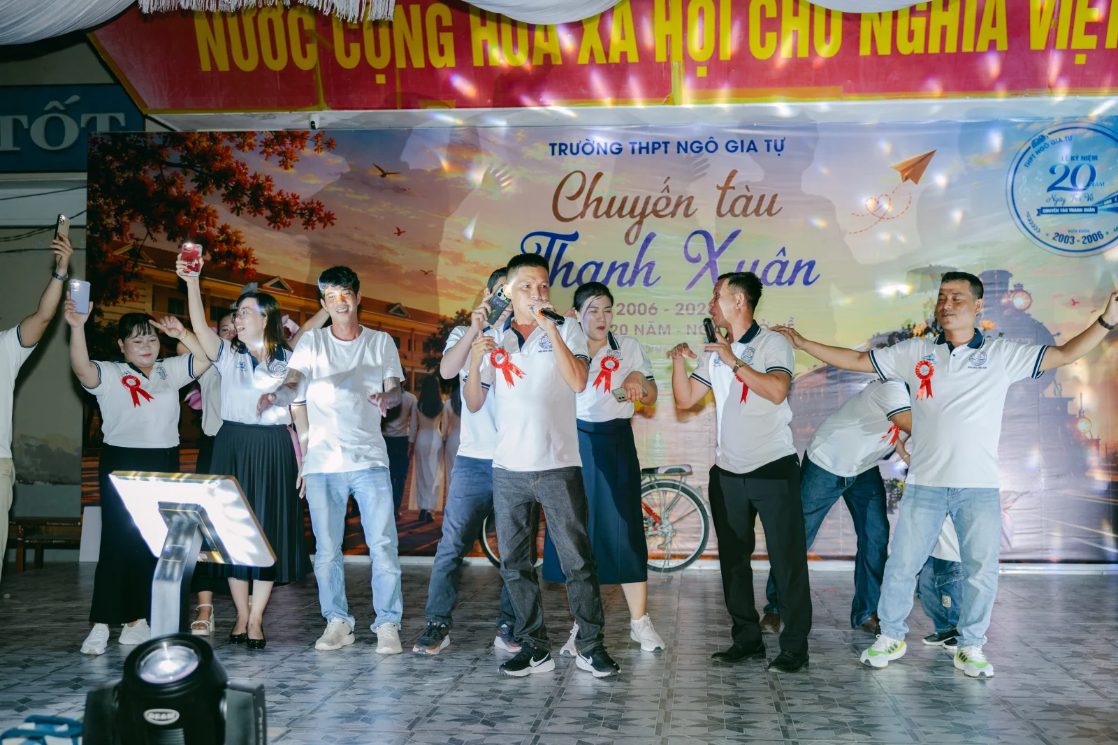 Ảnh lễ kỷ niệm 20 năm THPT Ngô Gia Tự, chụp ngày 08/08/2026