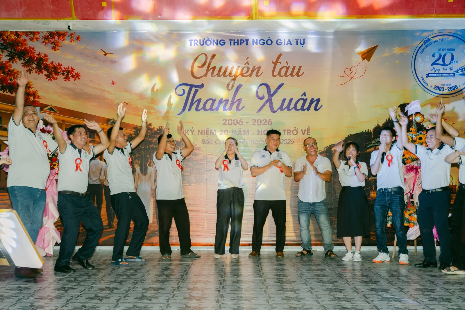 Ảnh lễ kỷ niệm 20 năm THPT Ngô Gia Tự, chụp ngày 08/08/2026