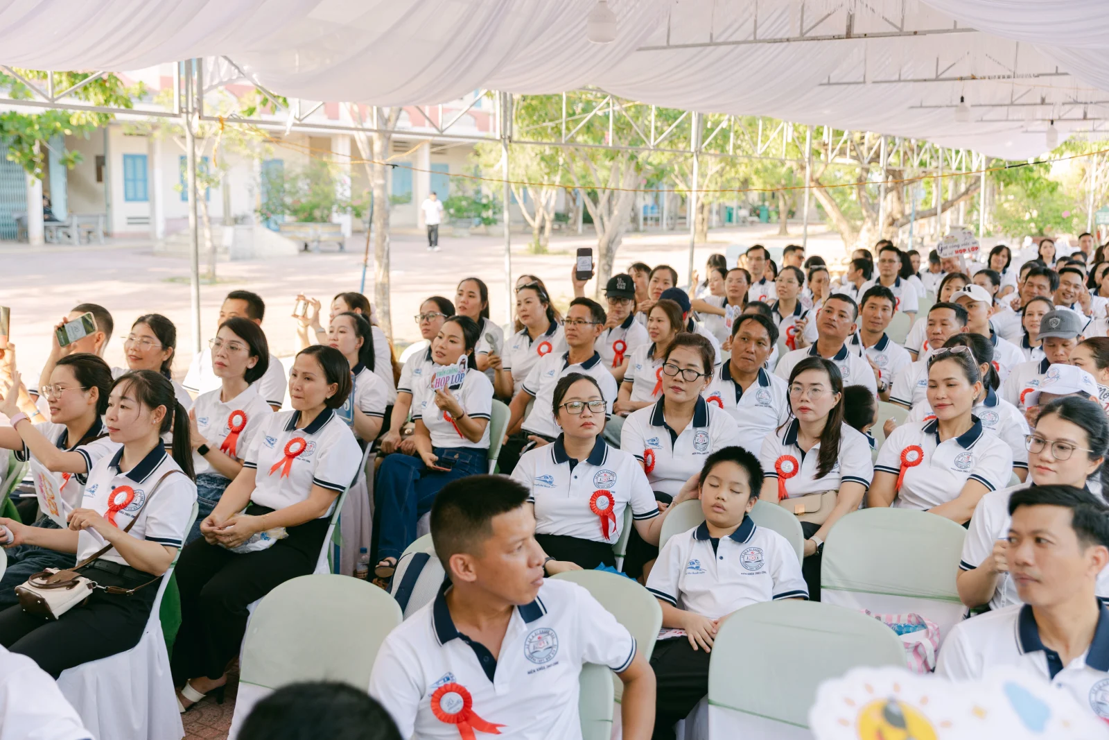 Ảnh lễ kỷ niệm 20 năm THPT Ngô Gia Tự, chụp ngày 08/08/2026