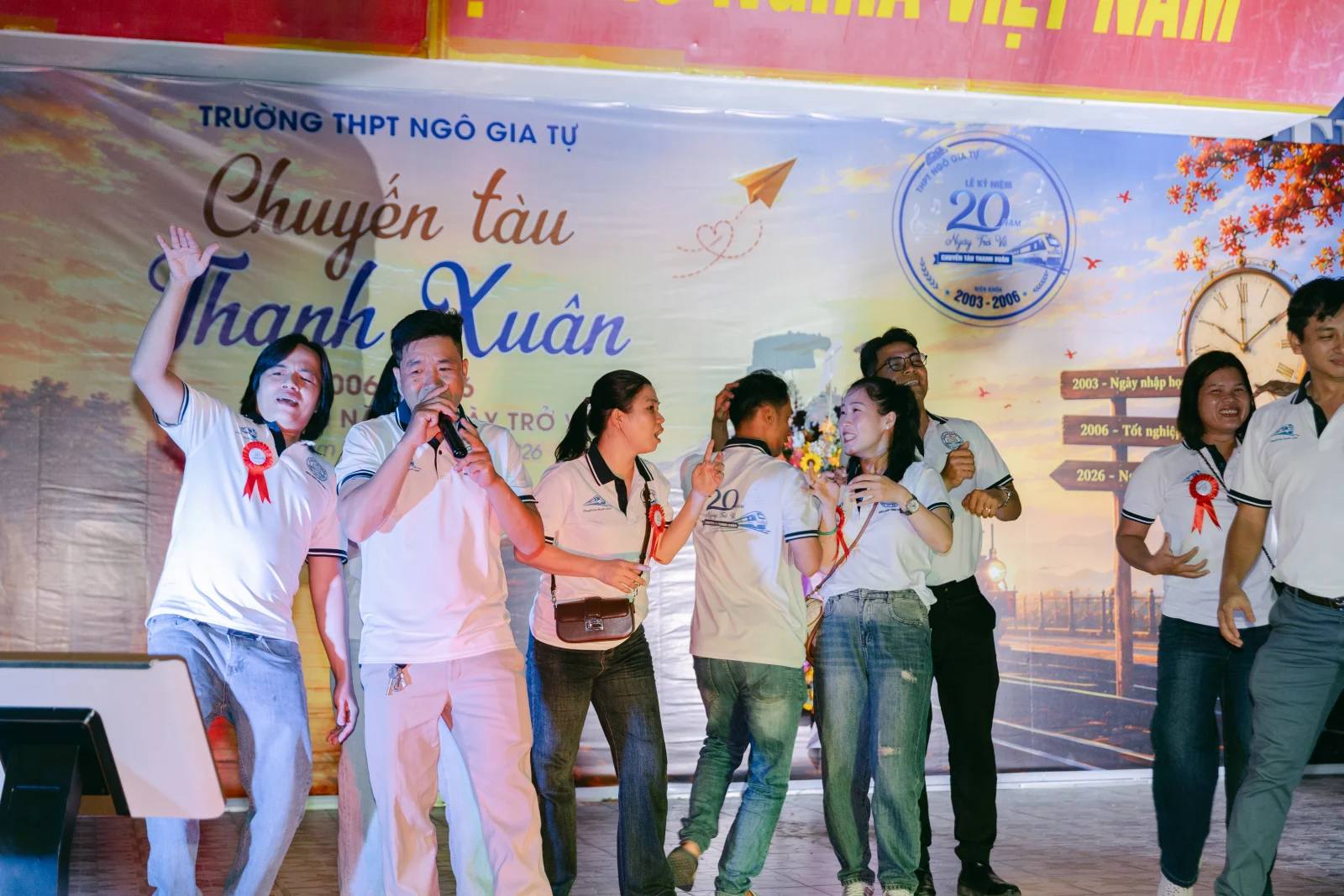 Ảnh lễ kỷ niệm 20 năm THPT Ngô Gia Tự, chụp ngày 08/08/2026