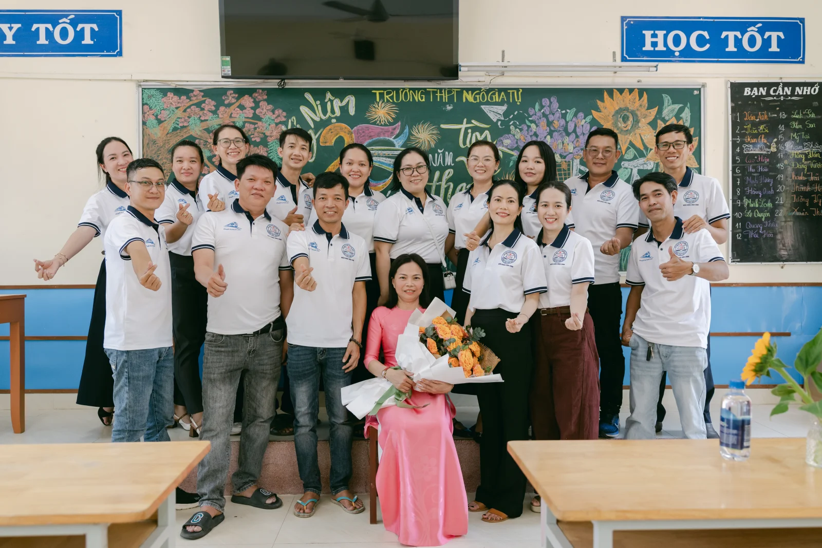 Ảnh lễ kỷ niệm 20 năm THPT Ngô Gia Tự, chụp ngày 08/08/2026