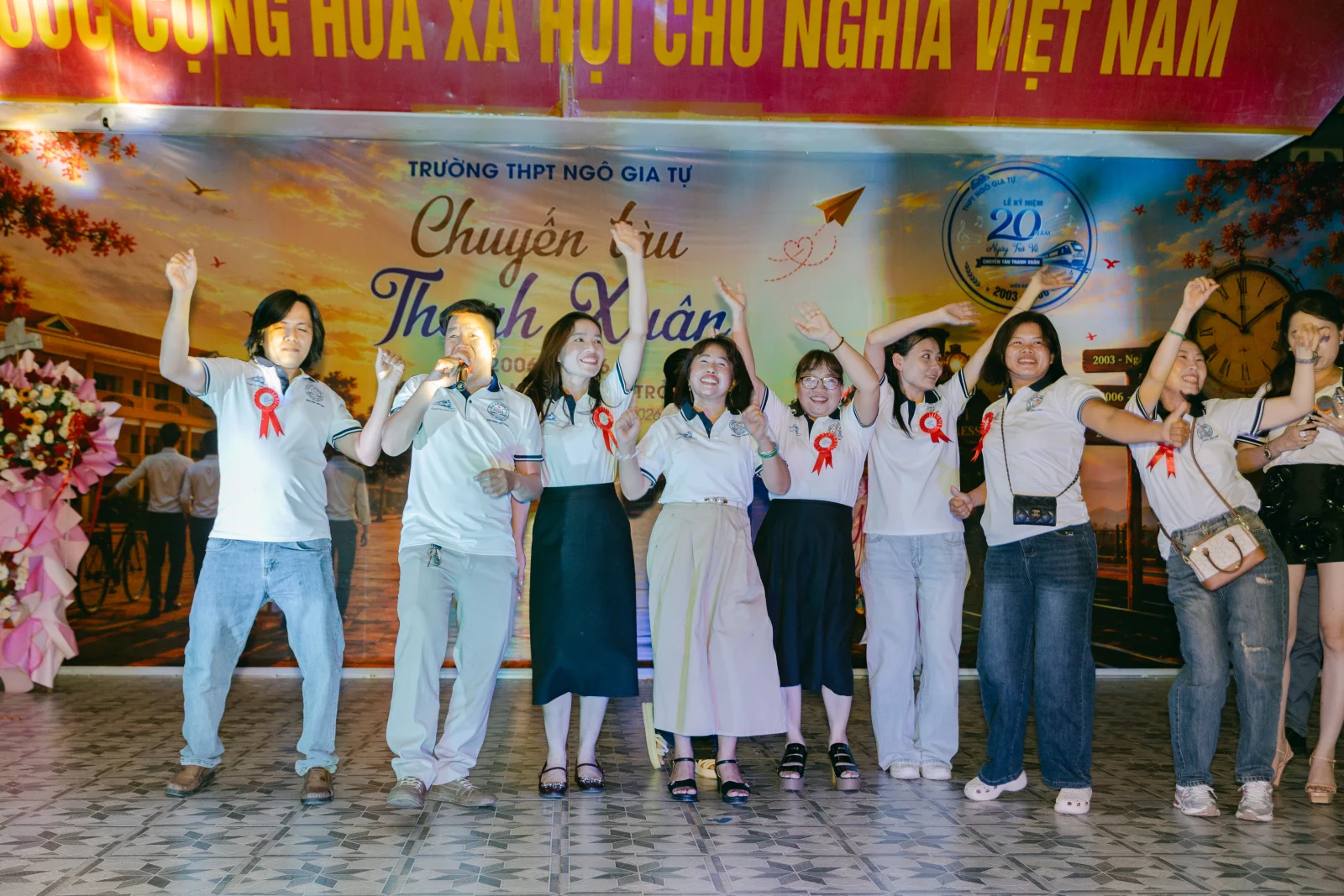 Ảnh lễ kỷ niệm 20 năm THPT Ngô Gia Tự, chụp ngày 08/08/2026