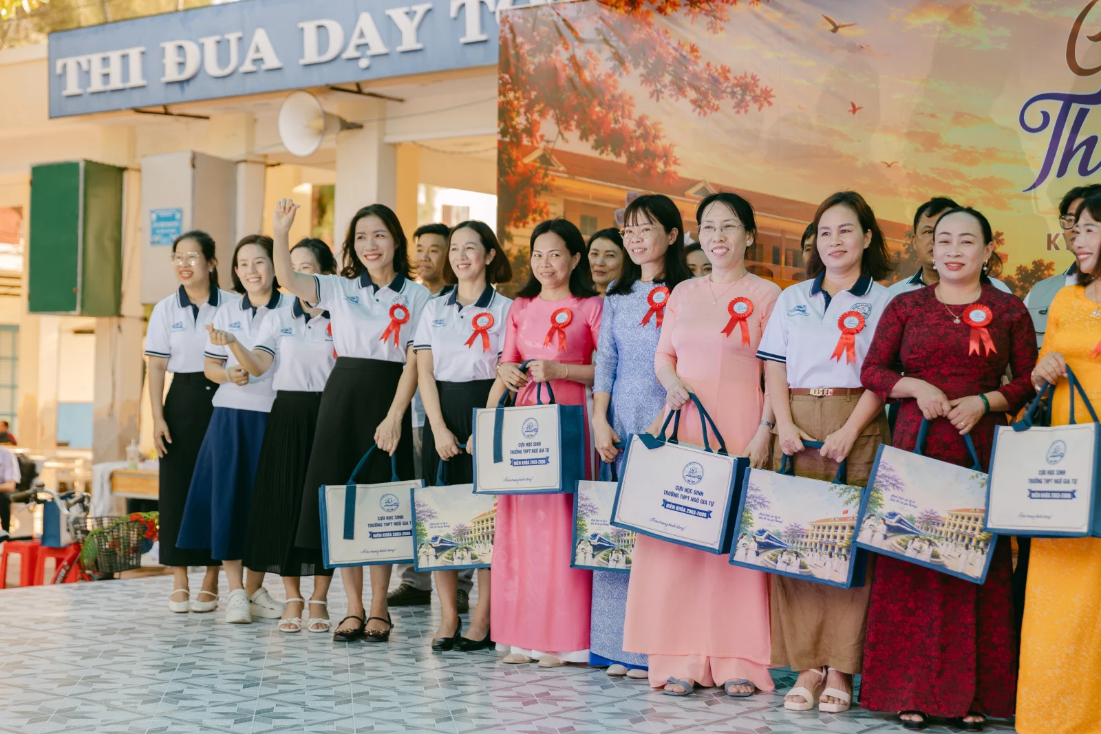Ảnh lễ kỷ niệm 20 năm THPT Ngô Gia Tự, chụp ngày 08/08/2026