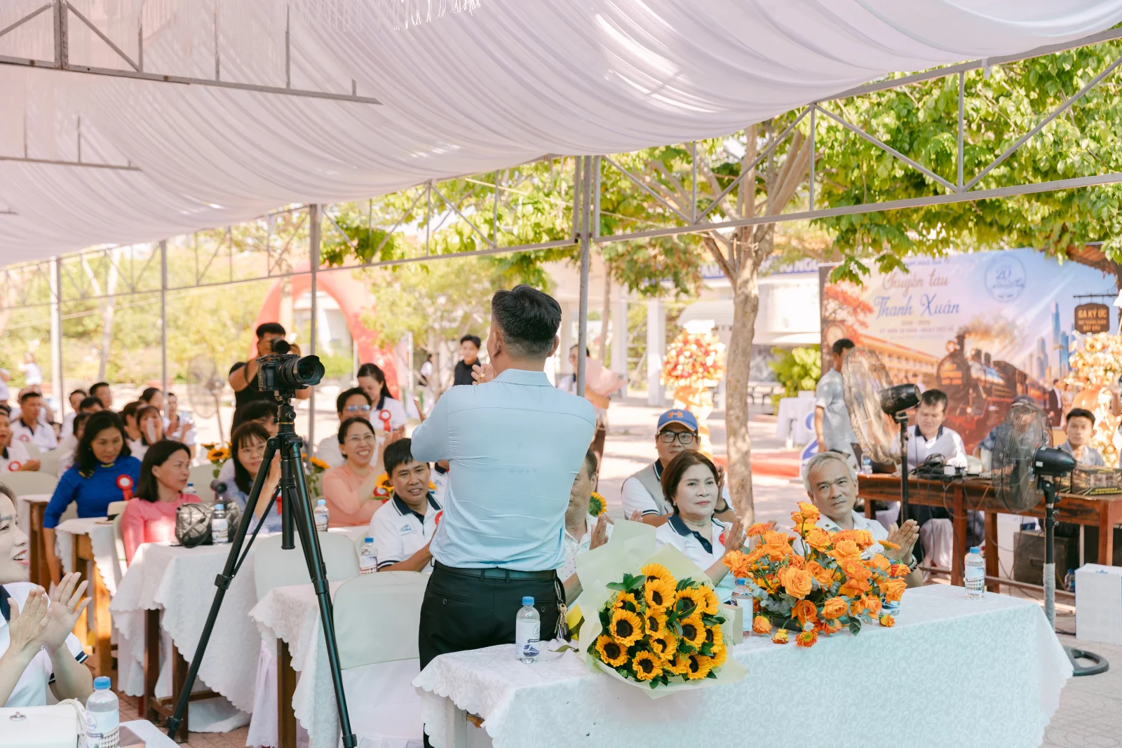 Ảnh lễ kỷ niệm 20 năm THPT Ngô Gia Tự, chụp ngày 08/08/2026