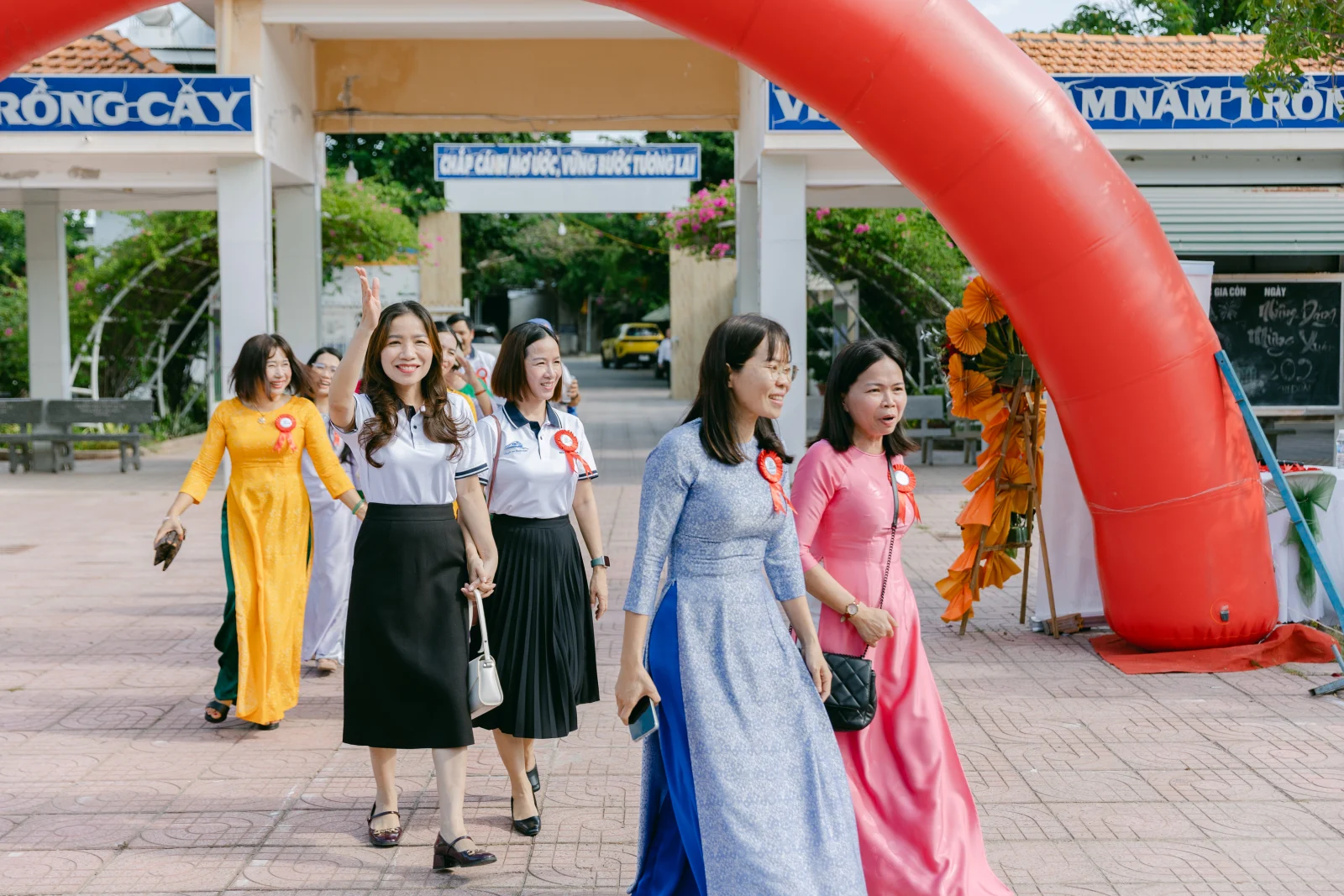 Ảnh lễ kỷ niệm 20 năm THPT Ngô Gia Tự, chụp ngày 08/08/2026