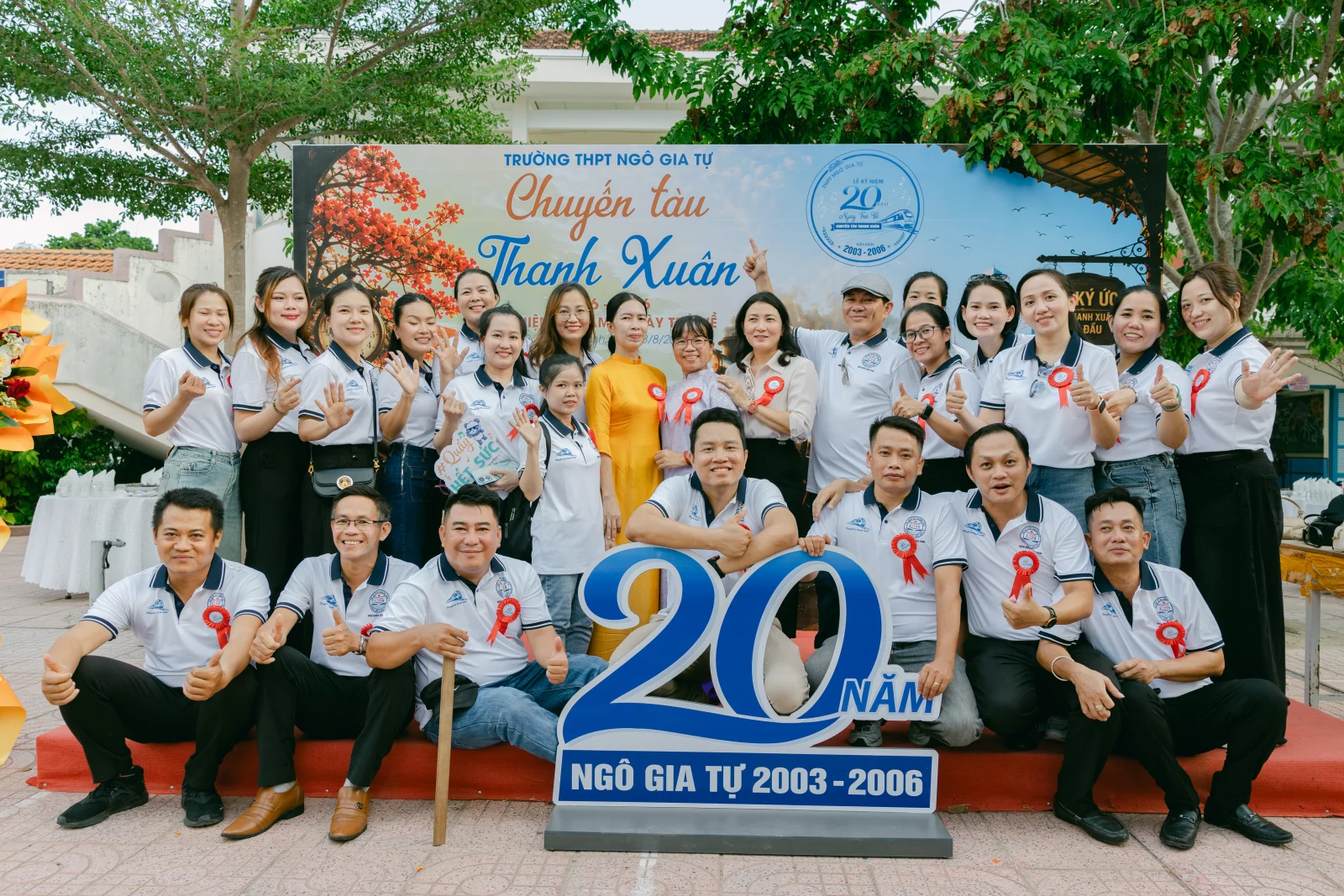 Ảnh lễ kỷ niệm 20 năm THPT Ngô Gia Tự, chụp ngày 08/08/2026