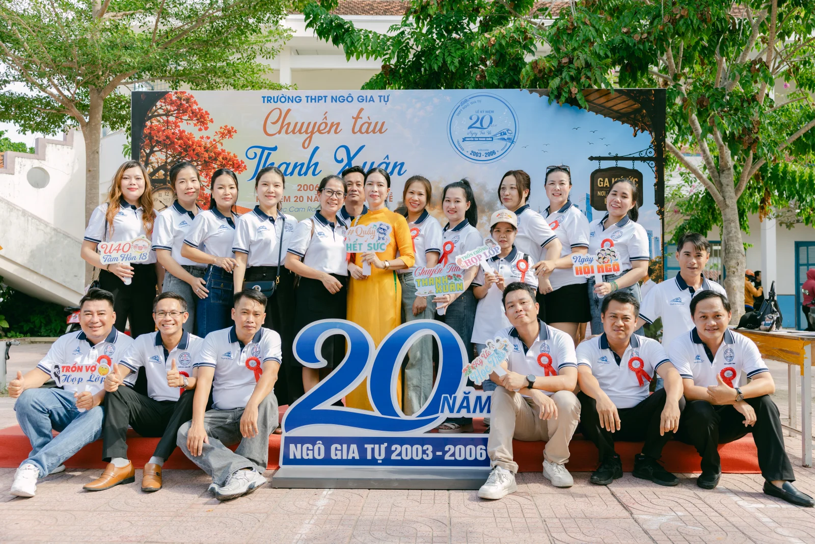 Ảnh lễ kỷ niệm 20 năm THPT Ngô Gia Tự, chụp ngày 08/08/2026