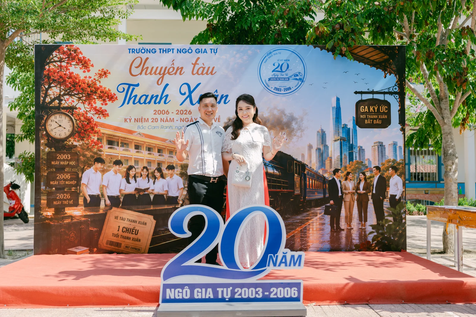 Ảnh lễ kỷ niệm 20 năm THPT Ngô Gia Tự, chụp ngày 08/08/2026