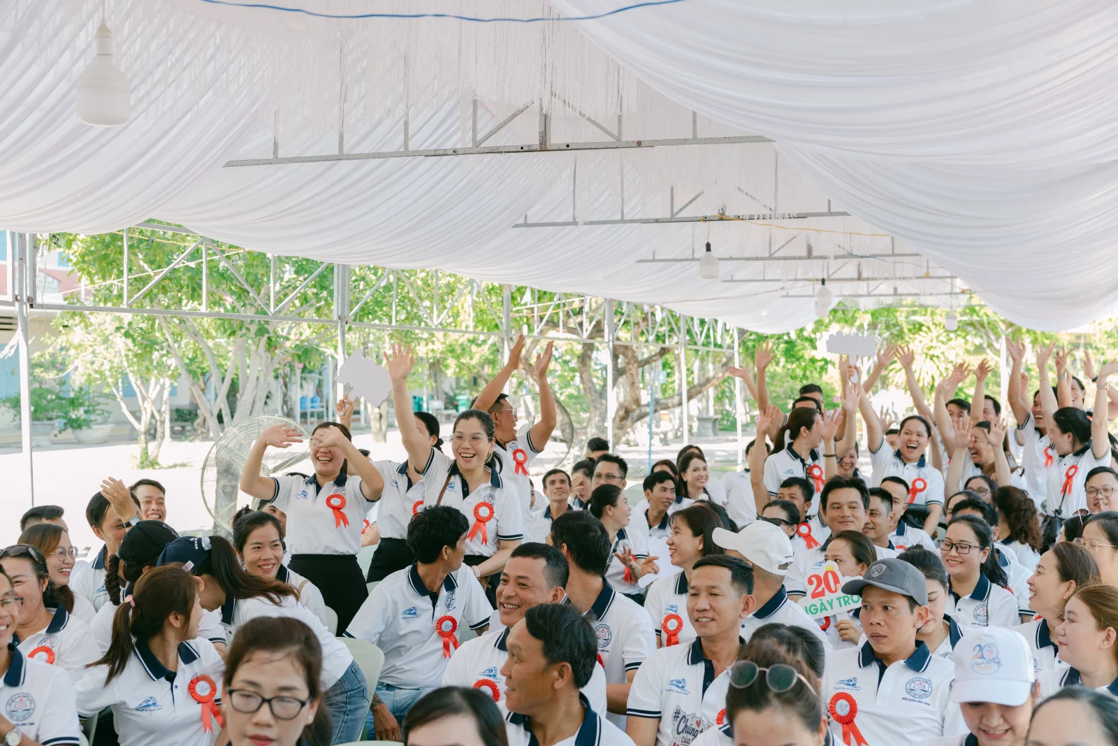 Ảnh lễ kỷ niệm 20 năm THPT Ngô Gia Tự, chụp ngày 08/08/2026
