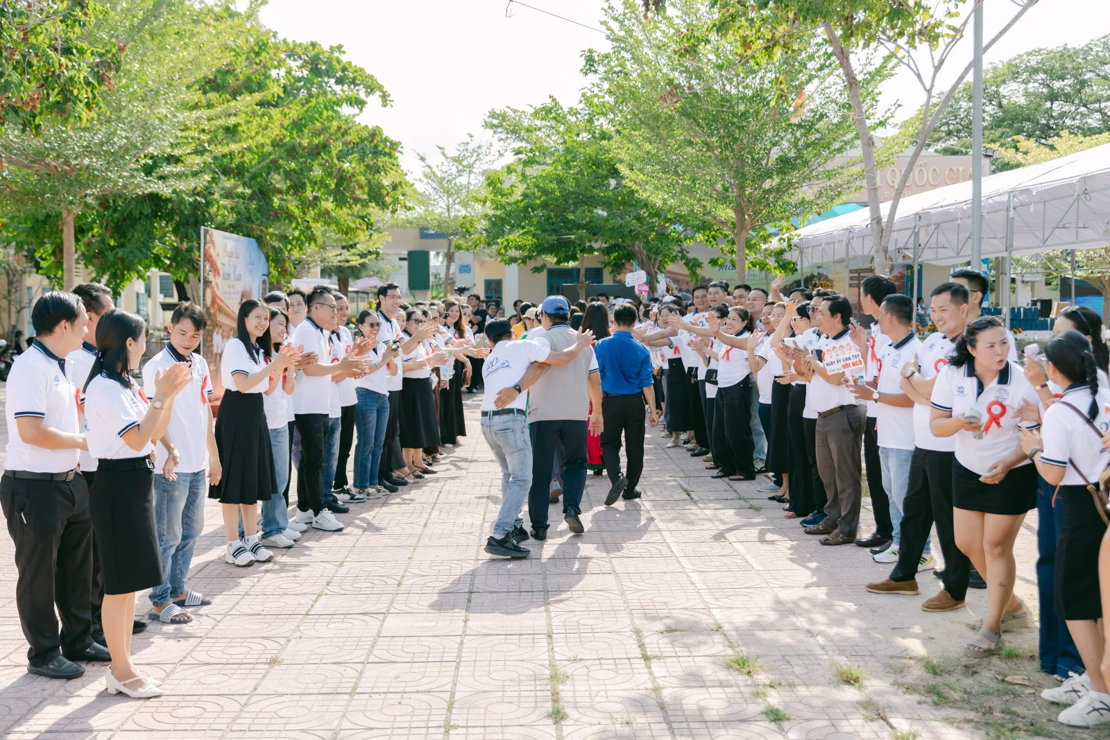 Ảnh lễ kỷ niệm 20 năm THPT Ngô Gia Tự, chụp ngày 08/08/2026