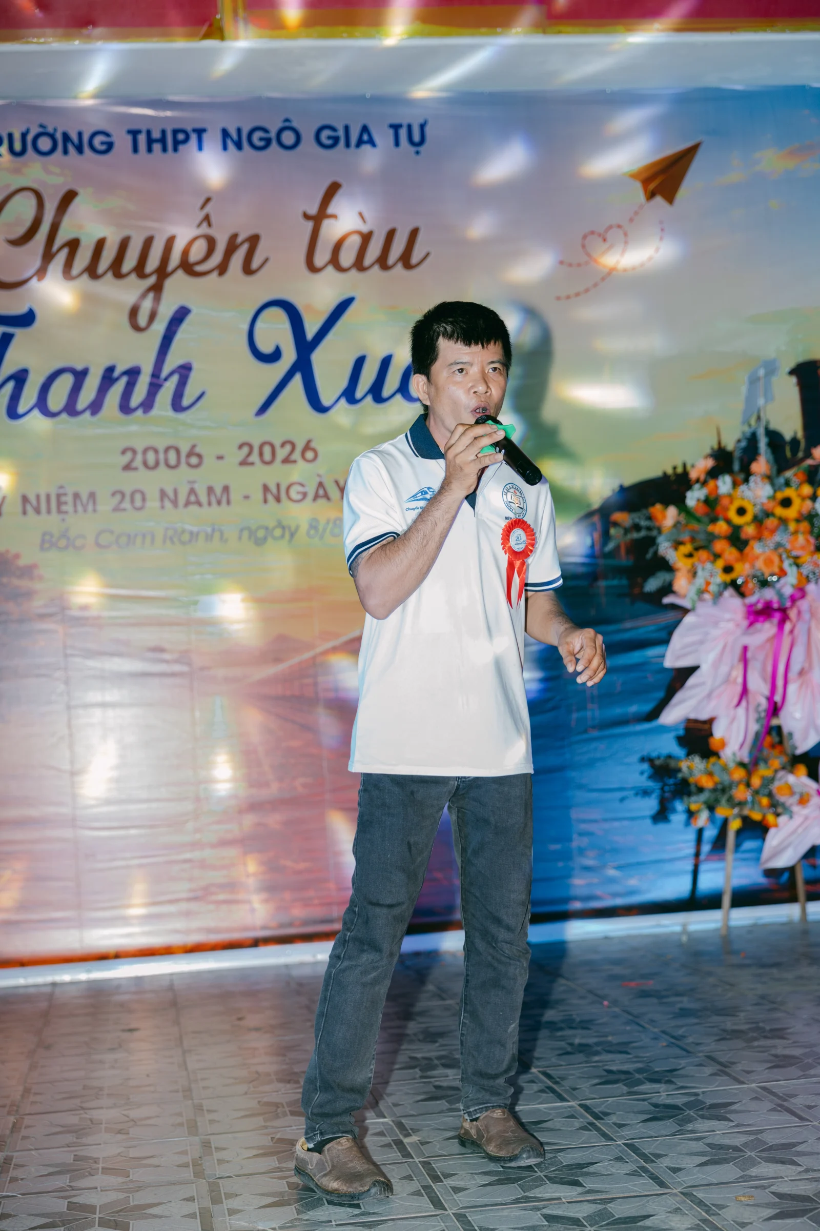 Ảnh lễ kỷ niệm 20 năm THPT Ngô Gia Tự, chụp ngày 08/08/2026