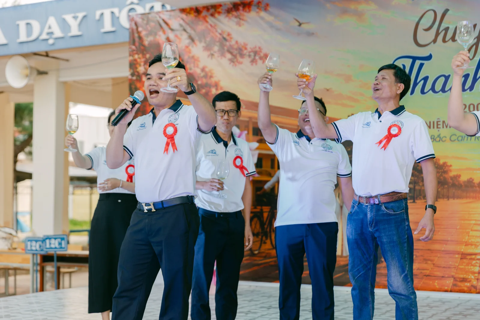 Ảnh lễ kỷ niệm 20 năm THPT Ngô Gia Tự, chụp ngày 08/08/2026