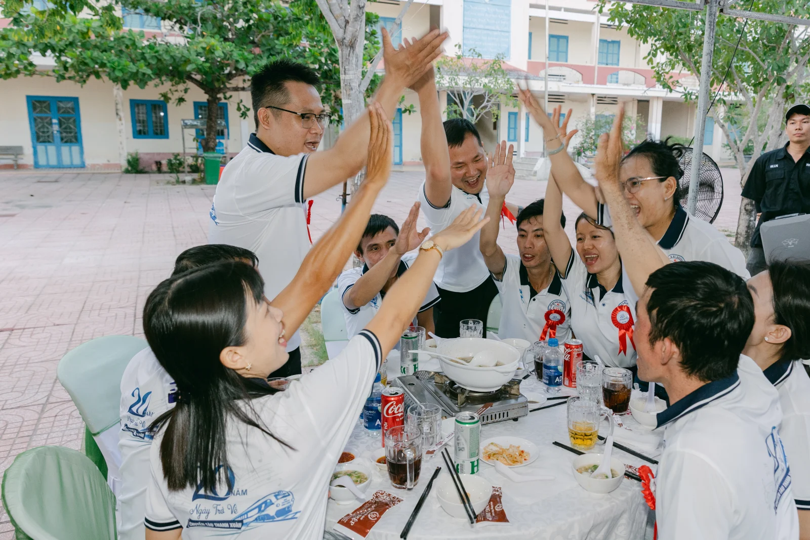 Ảnh lễ kỷ niệm 20 năm THPT Ngô Gia Tự, chụp ngày 08/08/2026