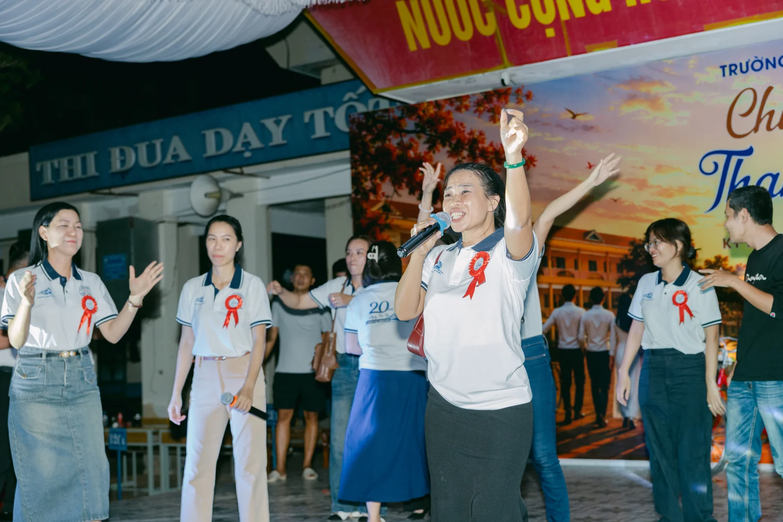 Ảnh lễ kỷ niệm 20 năm THPT Ngô Gia Tự, chụp ngày 08/08/2026