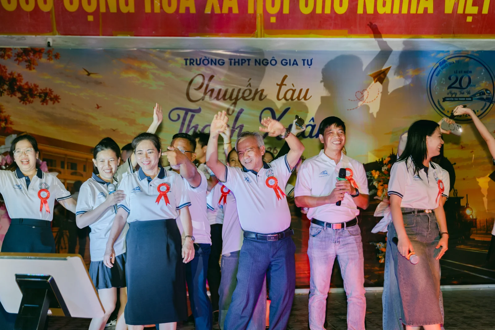 Ảnh lễ kỷ niệm 20 năm THPT Ngô Gia Tự, chụp ngày 08/08/2026