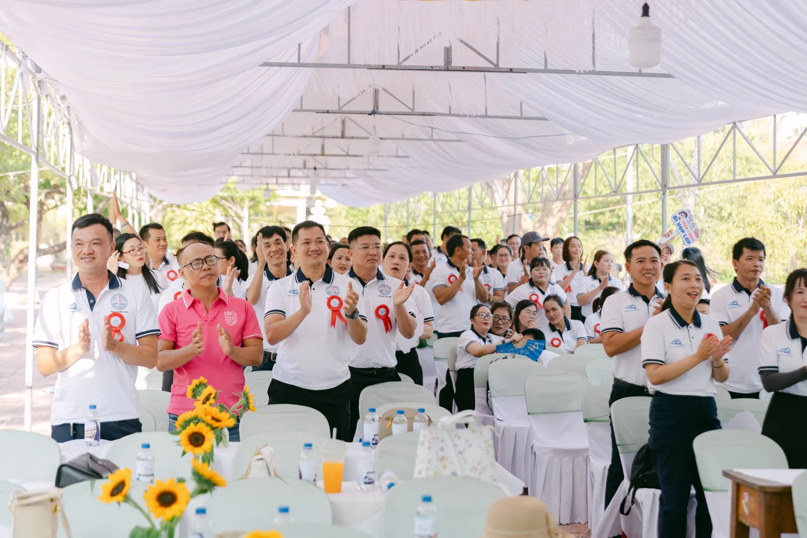 Ảnh lễ kỷ niệm 20 năm THPT Ngô Gia Tự, chụp ngày 08/08/2026
