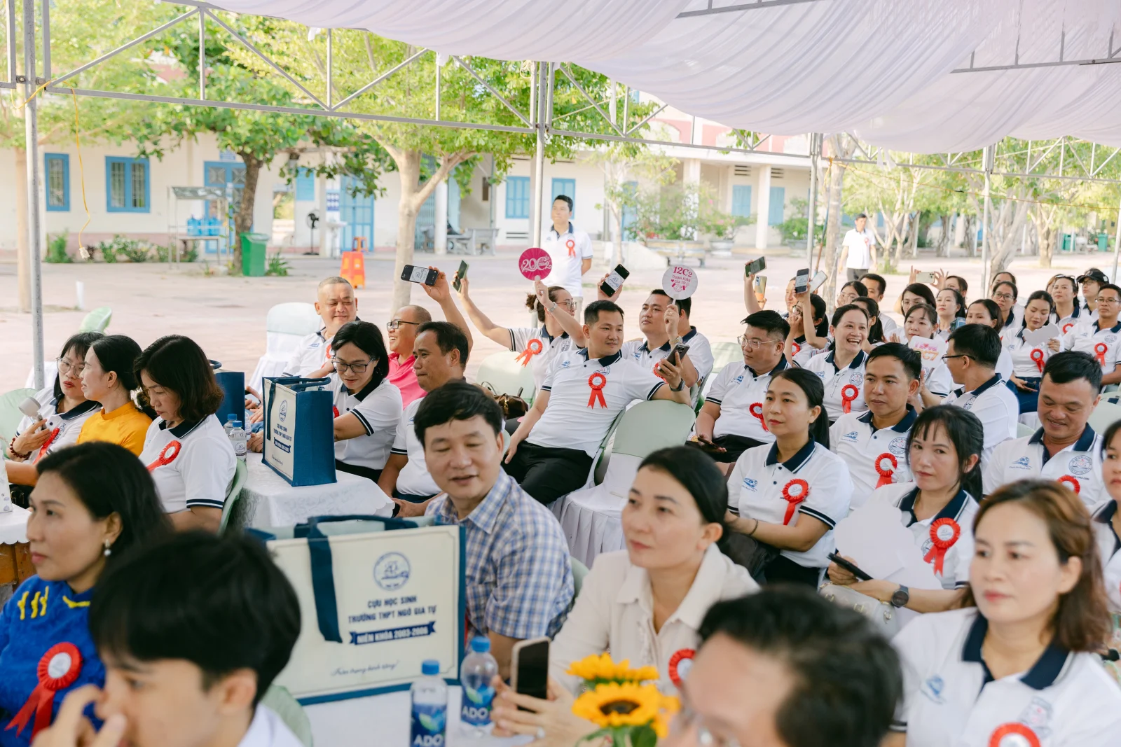Ảnh lễ kỷ niệm 20 năm THPT Ngô Gia Tự, chụp ngày 08/08/2026
