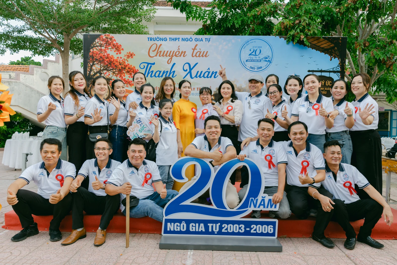 Ảnh lễ kỷ niệm 20 năm THPT Ngô Gia Tự, chụp ngày 08/08/2026