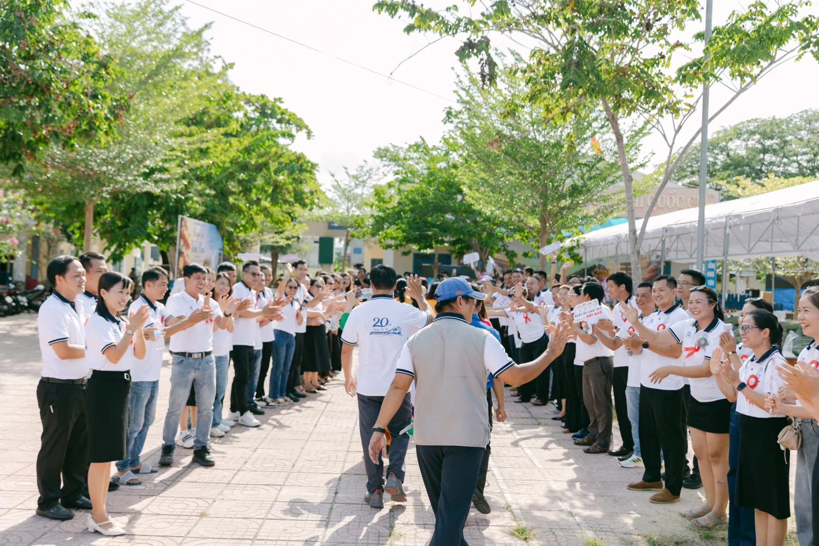Ảnh lễ kỷ niệm 20 năm THPT Ngô Gia Tự, chụp ngày 08/08/2026