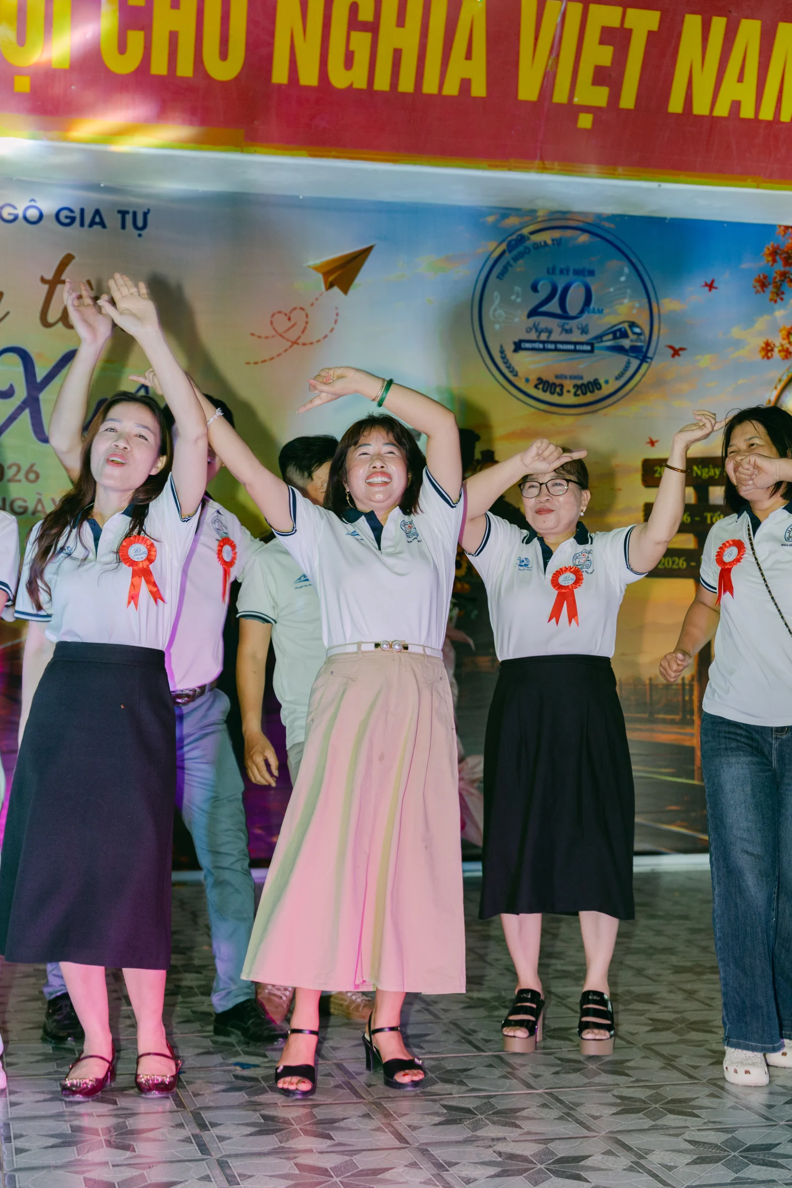 Ảnh lễ kỷ niệm 20 năm THPT Ngô Gia Tự, chụp ngày 08/08/2026