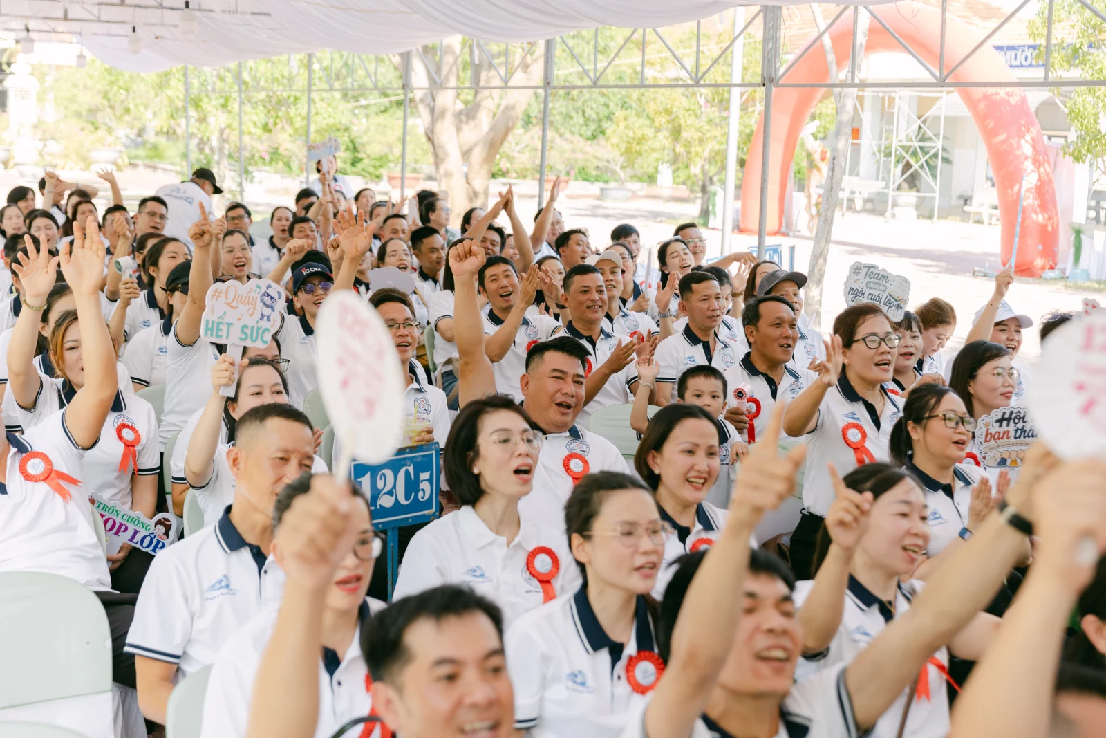 Ảnh lễ kỷ niệm 20 năm THPT Ngô Gia Tự, chụp ngày 08/08/2026
