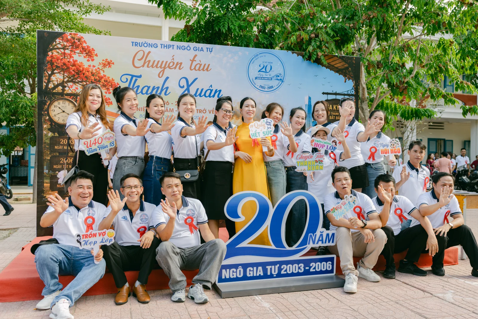 Ảnh lễ kỷ niệm 20 năm THPT Ngô Gia Tự, chụp ngày 08/08/2026