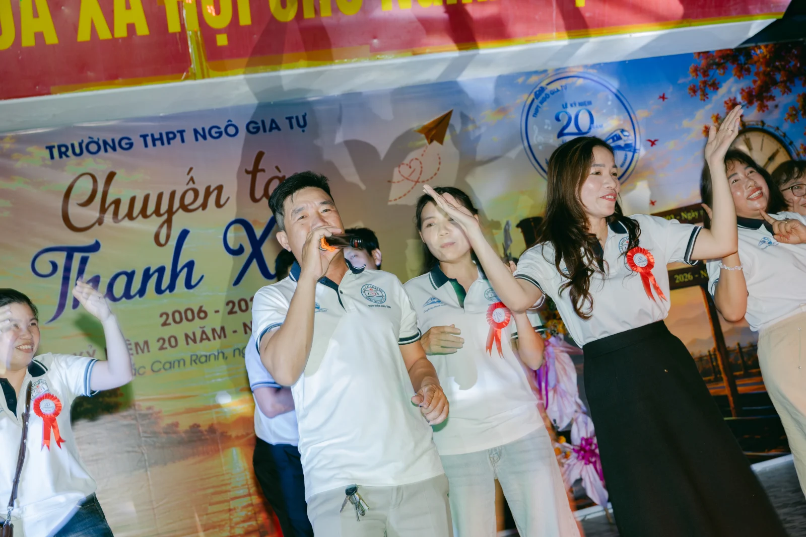 Ảnh lễ kỷ niệm 20 năm THPT Ngô Gia Tự, chụp ngày 08/08/2026