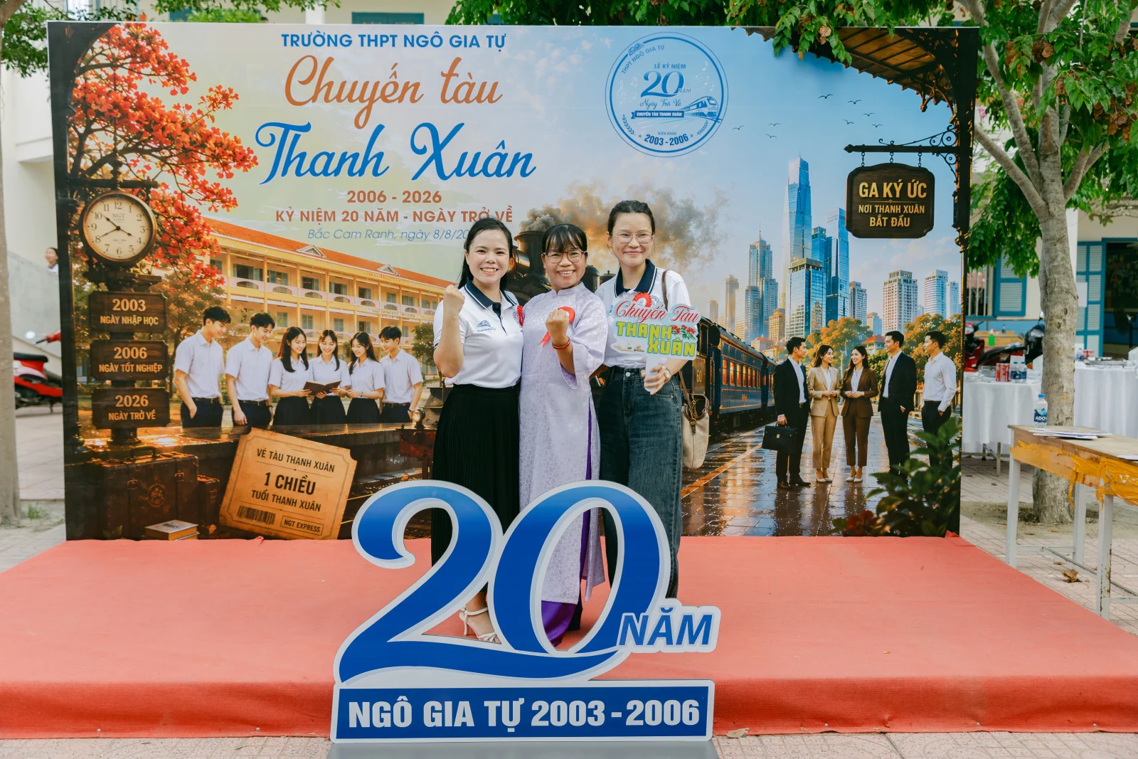 Ảnh lễ kỷ niệm 20 năm THPT Ngô Gia Tự, chụp ngày 08/08/2026