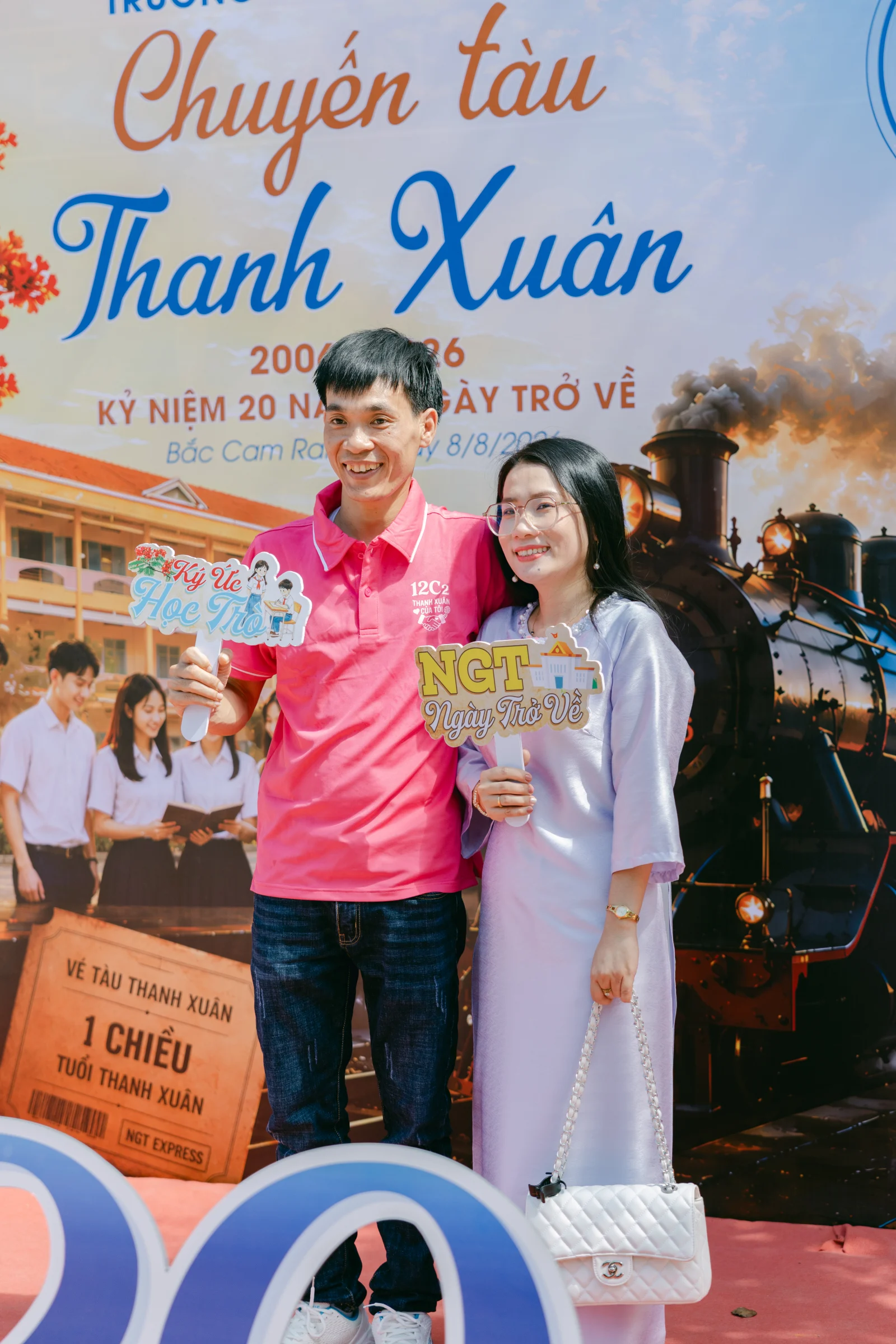 Ảnh lễ kỷ niệm 20 năm THPT Ngô Gia Tự, chụp ngày 08/08/2026