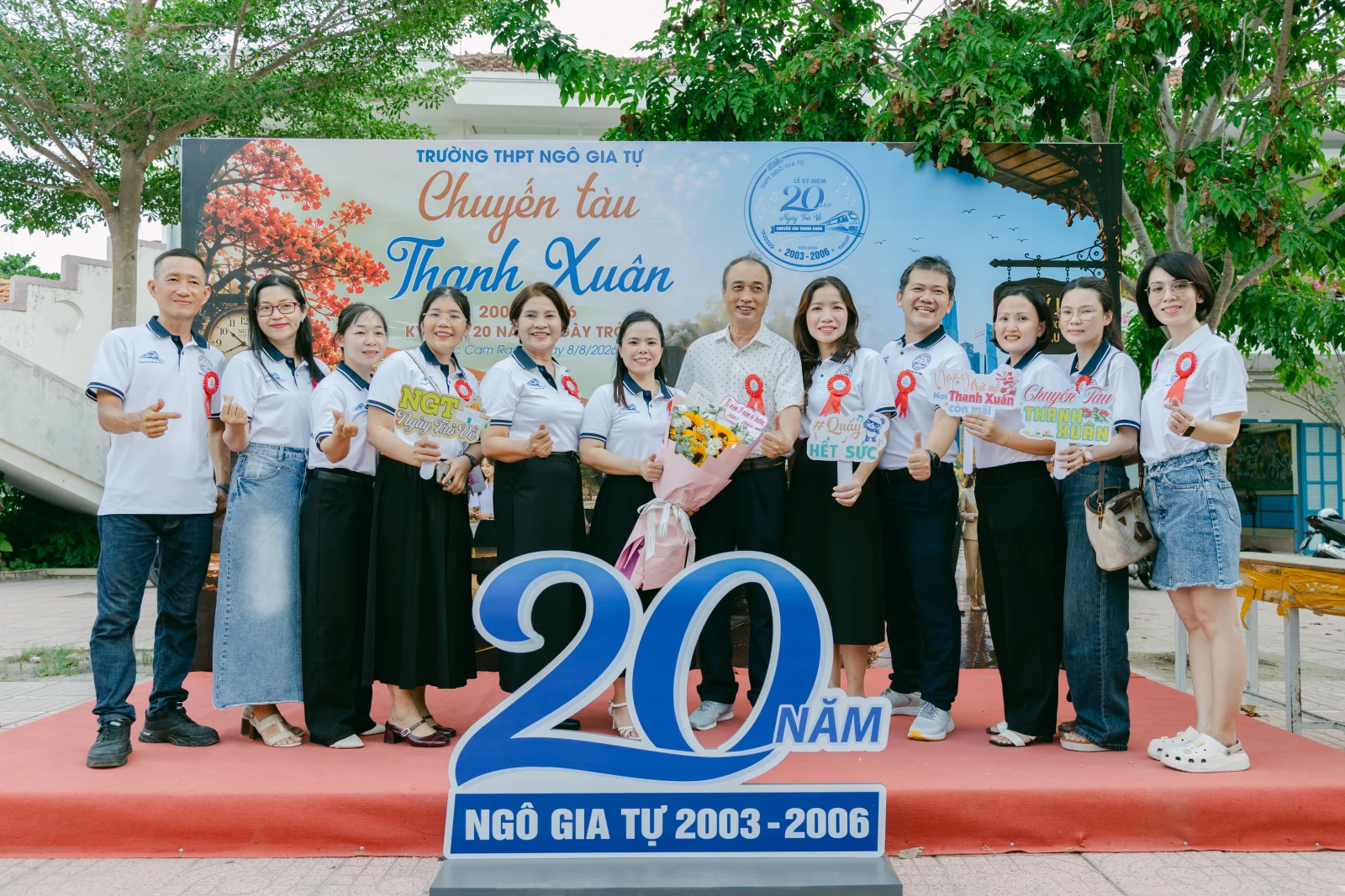 Ảnh lễ kỷ niệm 20 năm THPT Ngô Gia Tự, chụp ngày 08/08/2026
