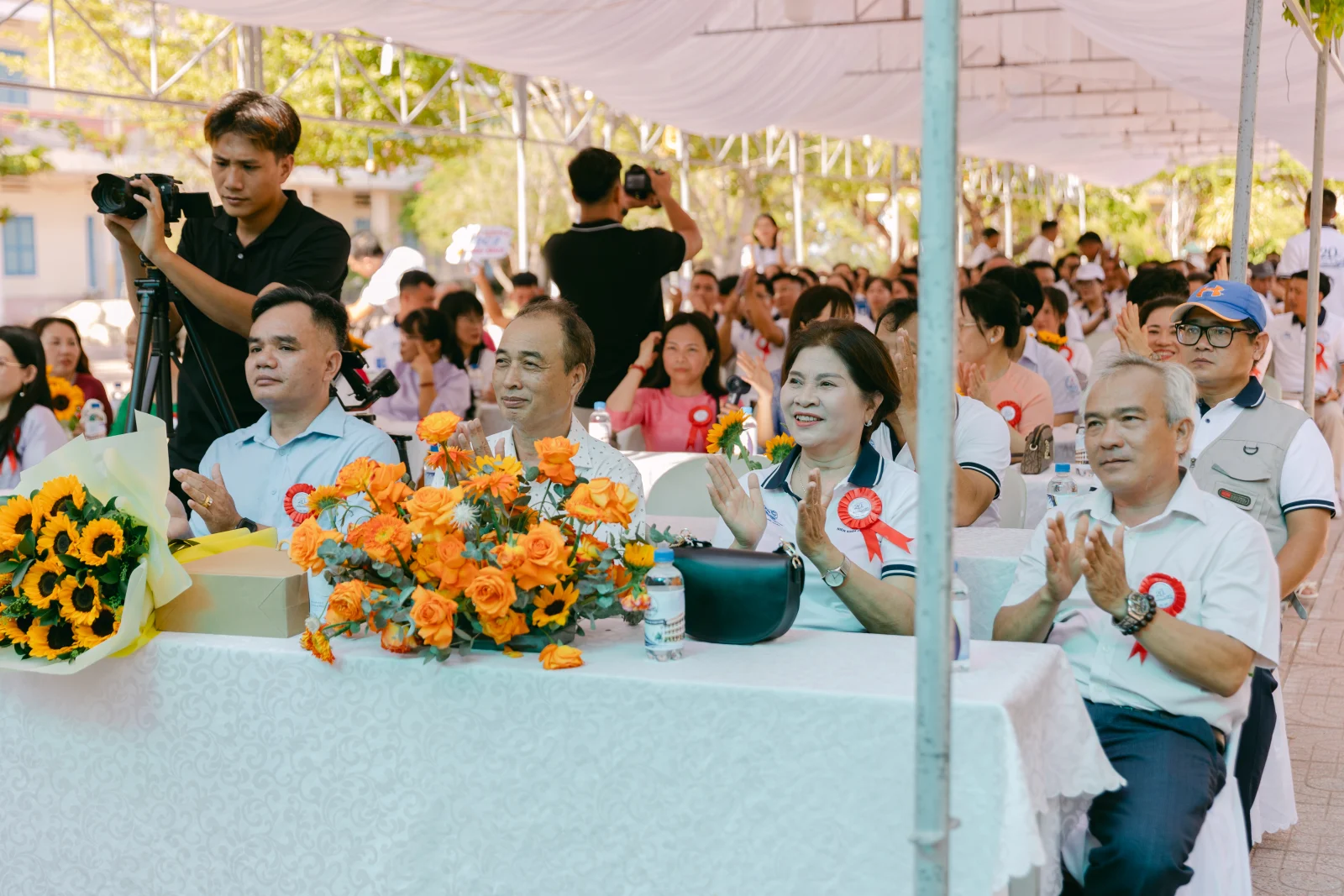 Ảnh lễ kỷ niệm 20 năm THPT Ngô Gia Tự, chụp ngày 08/08/2026