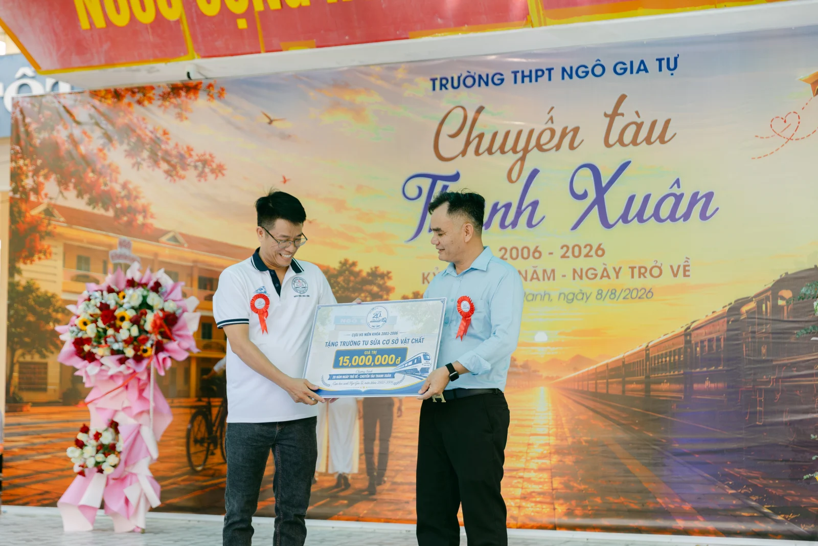 Ảnh lễ kỷ niệm 20 năm THPT Ngô Gia Tự, chụp ngày 08/08/2026