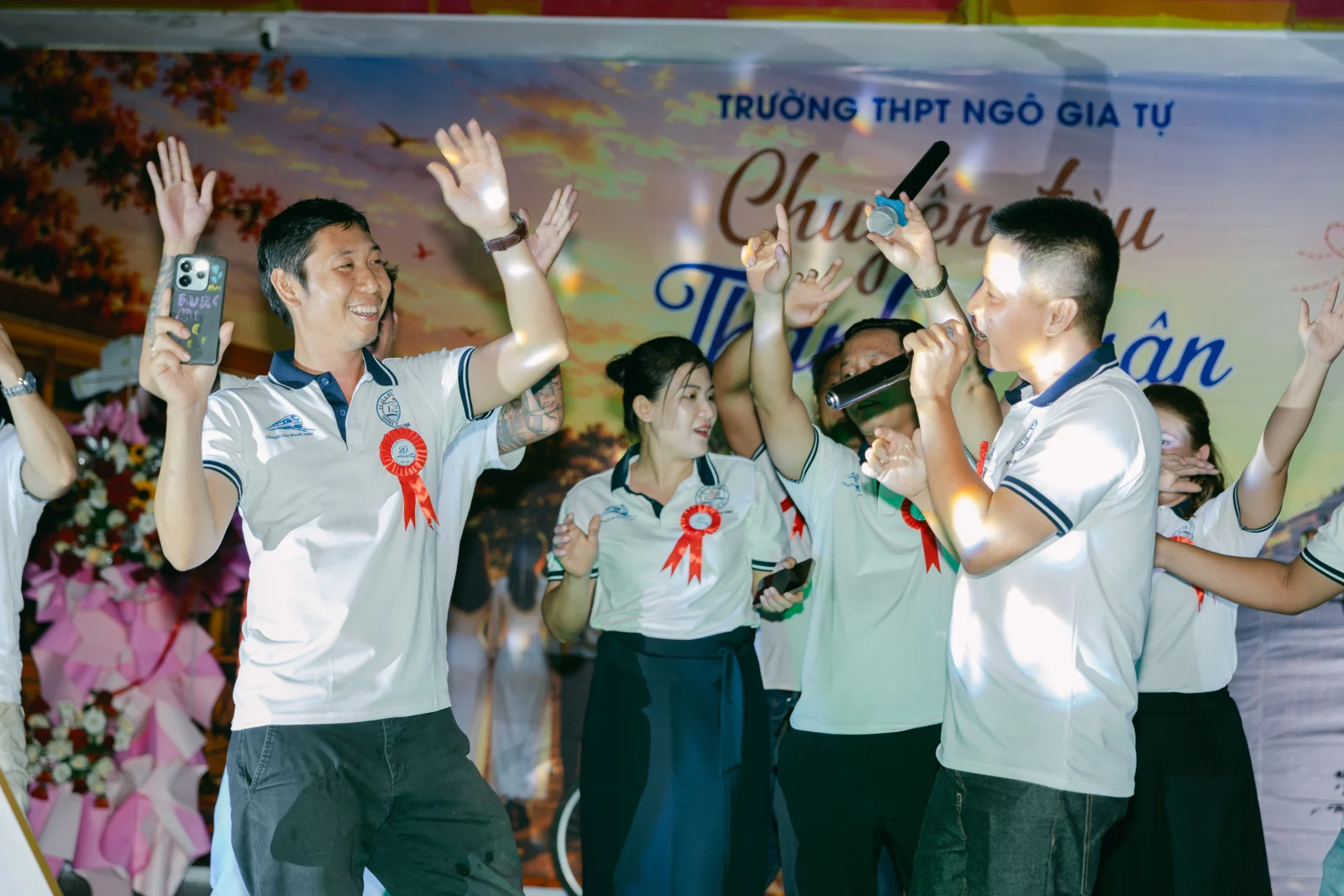 Ảnh lễ kỷ niệm 20 năm THPT Ngô Gia Tự, chụp ngày 08/08/2026