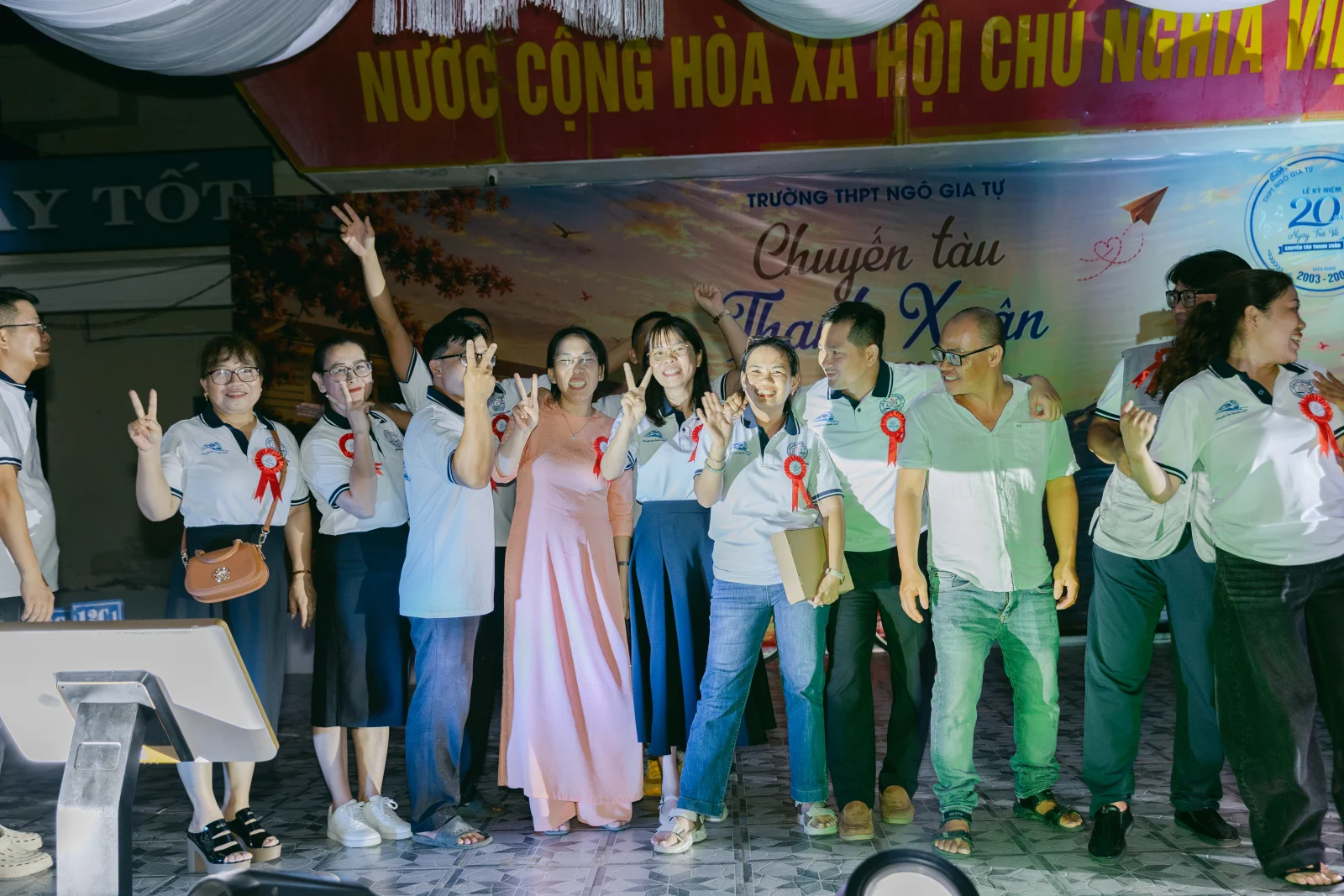 Ảnh lễ kỷ niệm 20 năm THPT Ngô Gia Tự, chụp ngày 08/08/2026