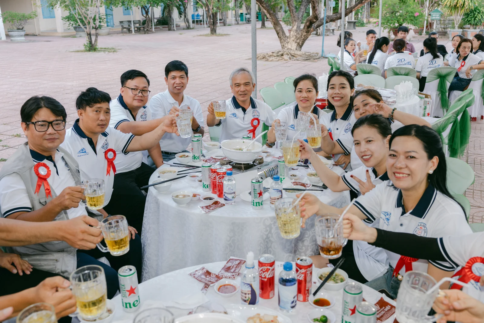Ảnh lễ kỷ niệm 20 năm THPT Ngô Gia Tự, chụp ngày 08/08/2026