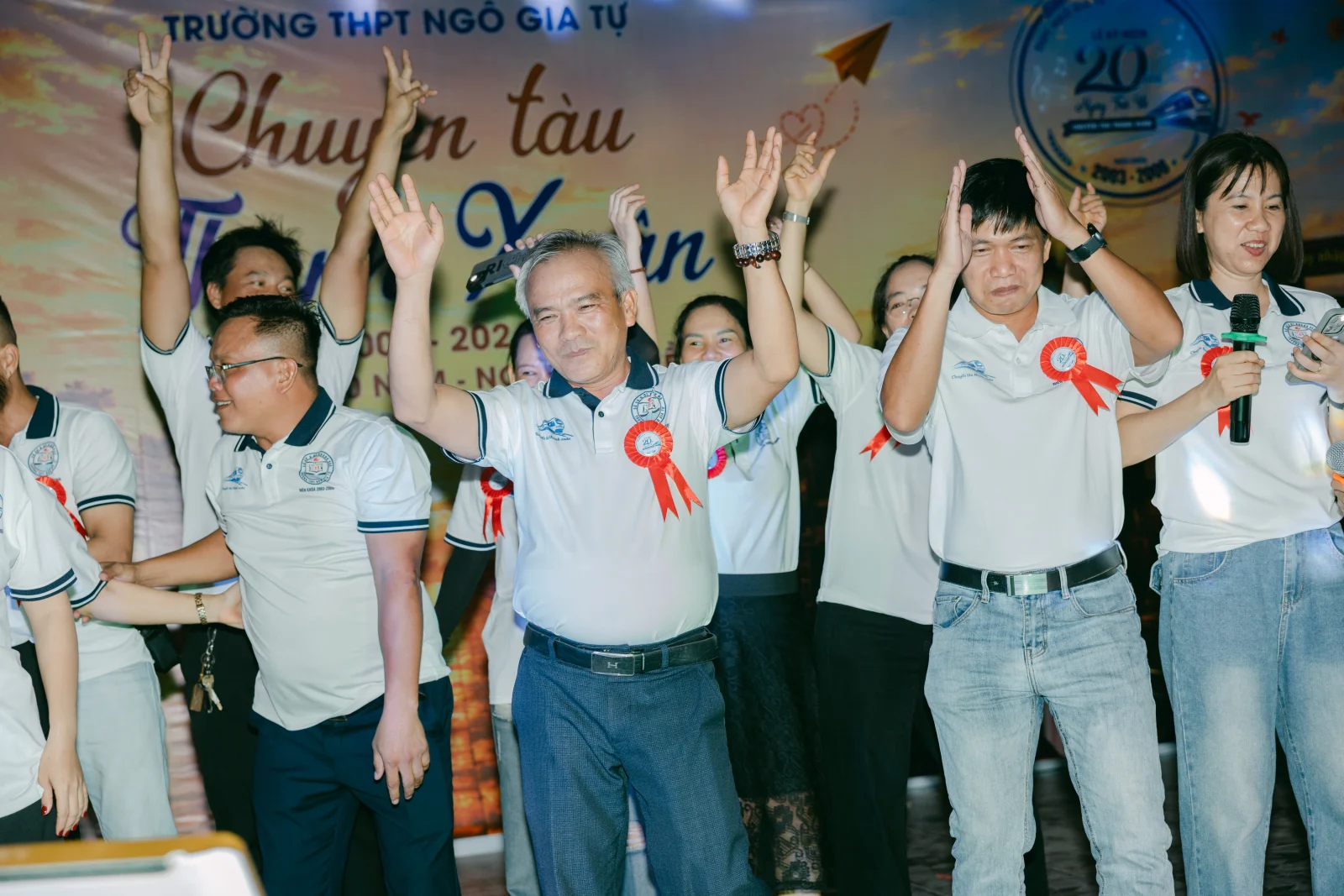 Ảnh lễ kỷ niệm 20 năm THPT Ngô Gia Tự, chụp ngày 08/08/2026