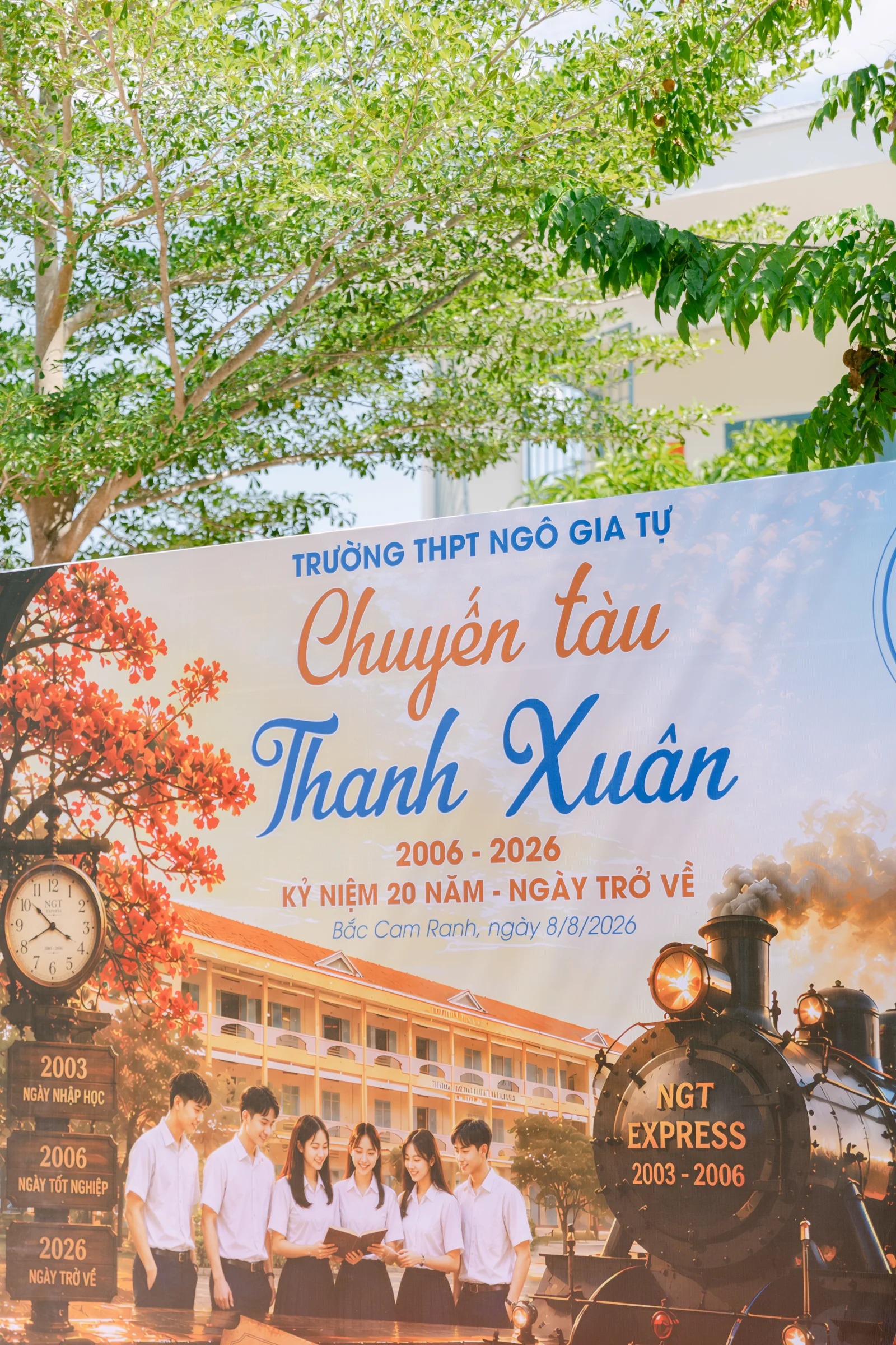 Ảnh lễ kỷ niệm 20 năm THPT Ngô Gia Tự, chụp ngày 08/08/2026