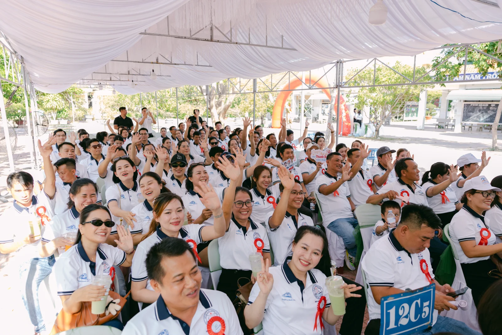 Ảnh lễ kỷ niệm 20 năm THPT Ngô Gia Tự, chụp ngày 08/08/2026