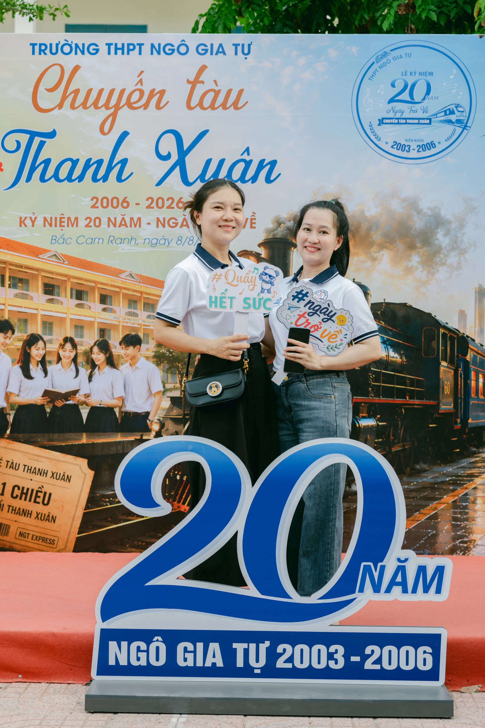 Ảnh lễ kỷ niệm 20 năm THPT Ngô Gia Tự, chụp ngày 08/08/2026