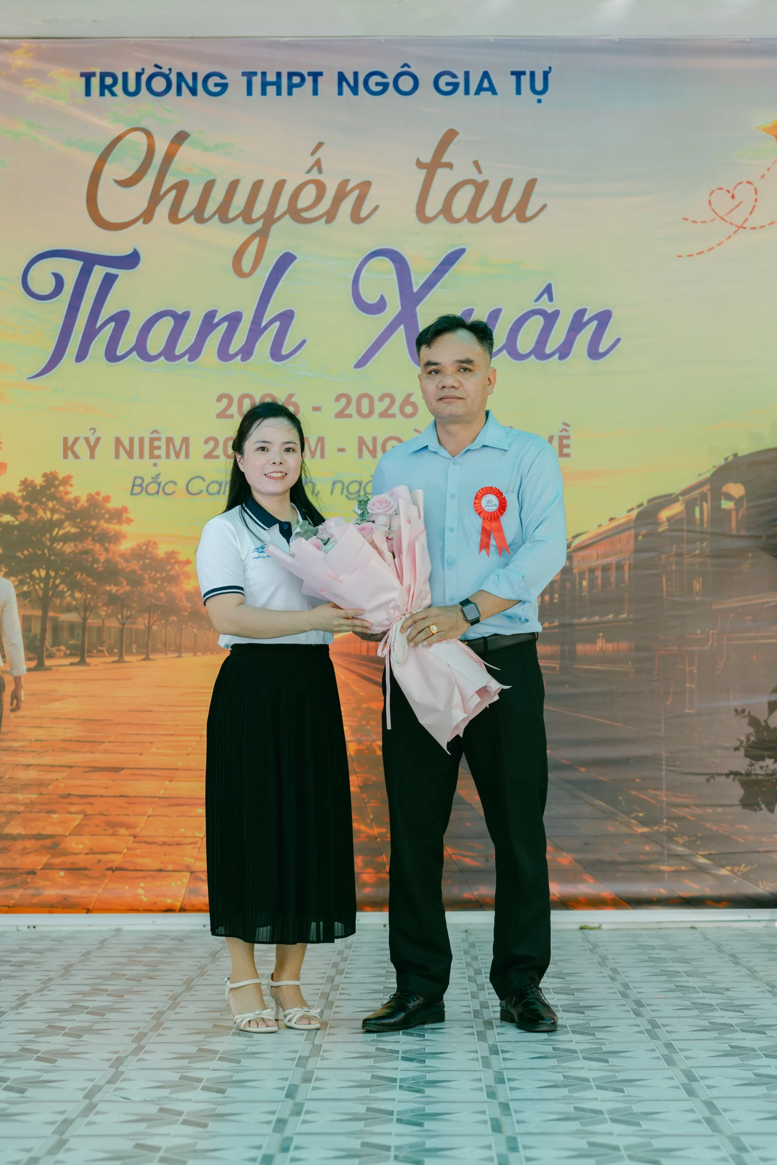 Ảnh lễ kỷ niệm 20 năm THPT Ngô Gia Tự, chụp ngày 08/08/2026