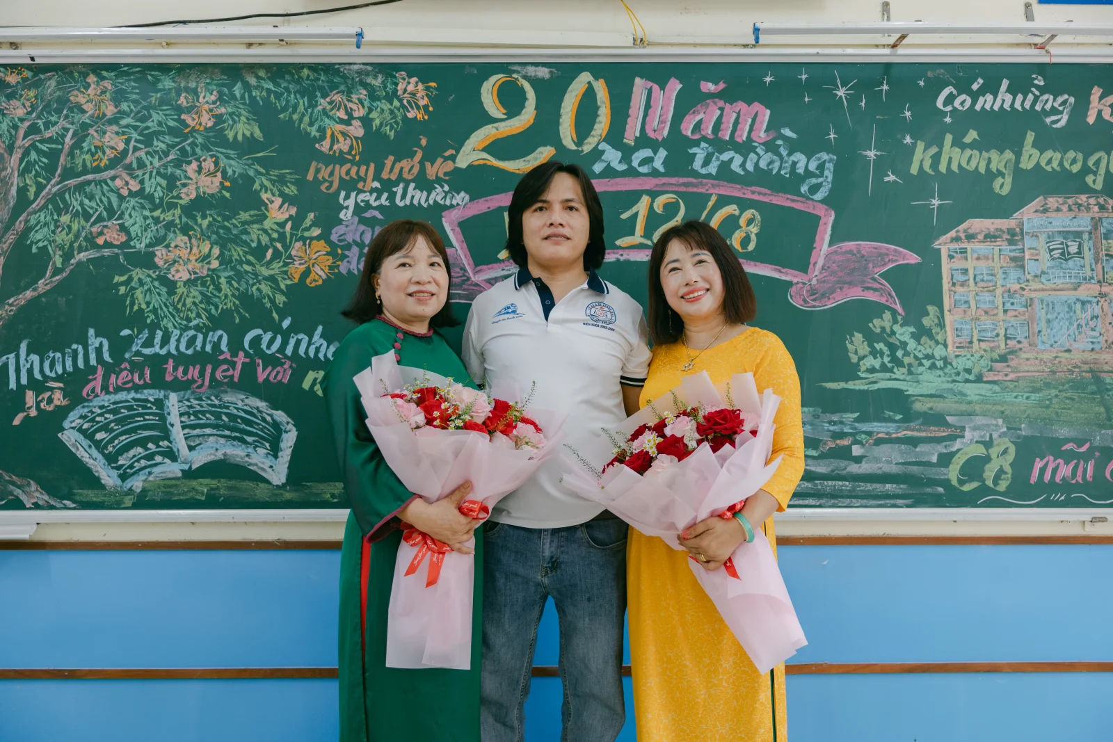 Ảnh lễ kỷ niệm 20 năm THPT Ngô Gia Tự, chụp ngày 08/08/2026