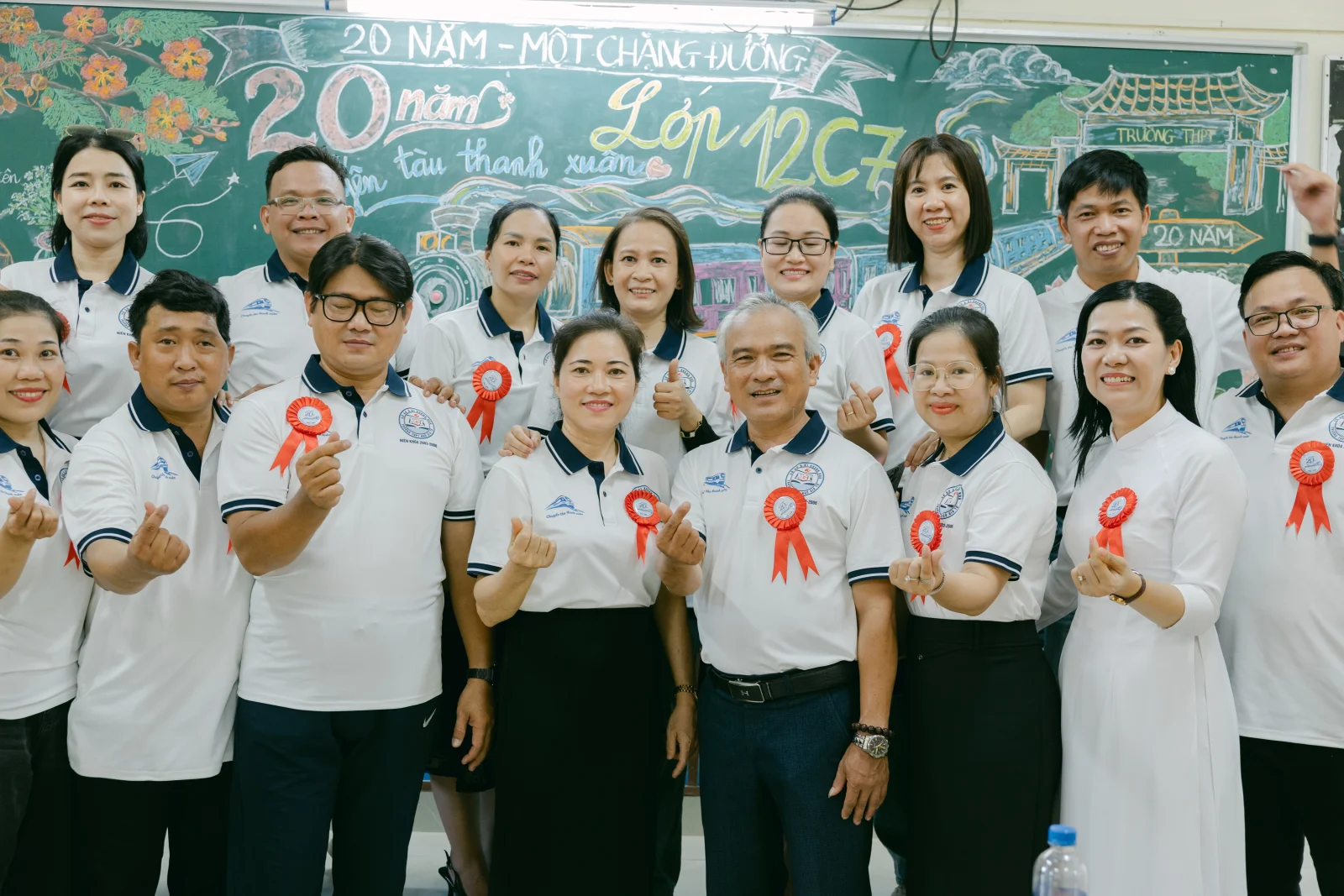 Ảnh lễ kỷ niệm 20 năm THPT Ngô Gia Tự, chụp ngày 08/08/2026