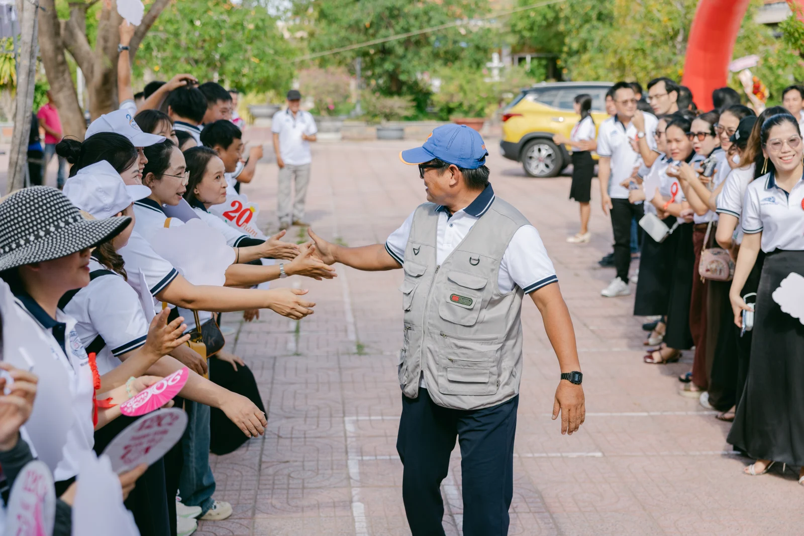 Ảnh lễ kỷ niệm 20 năm THPT Ngô Gia Tự, chụp ngày 08/08/2026