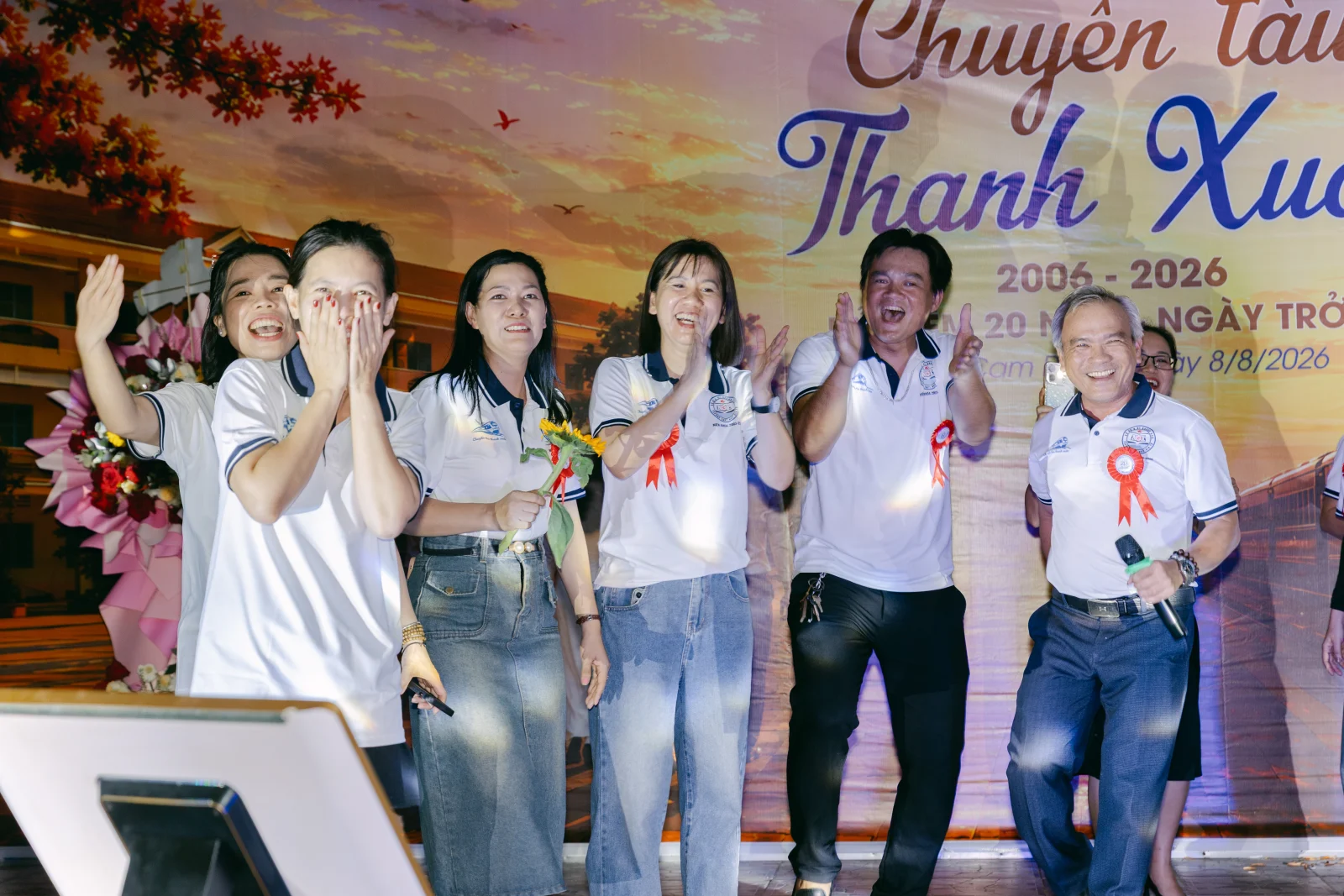 Ảnh lễ kỷ niệm 20 năm THPT Ngô Gia Tự, chụp ngày 08/08/2026