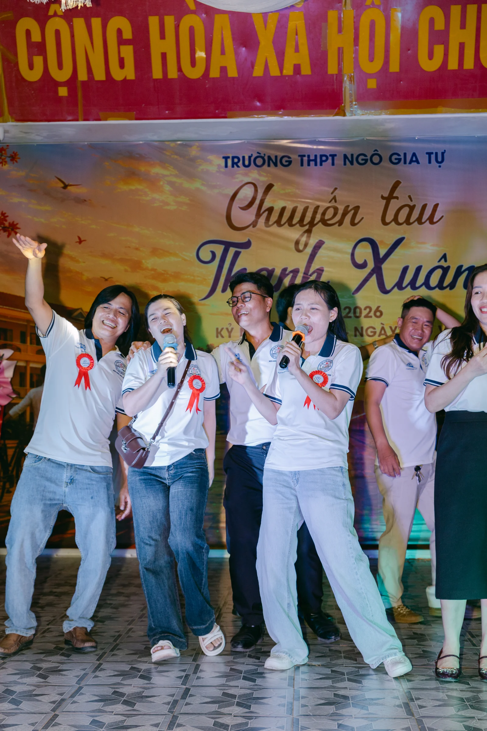Ảnh lễ kỷ niệm 20 năm THPT Ngô Gia Tự, chụp ngày 08/08/2026