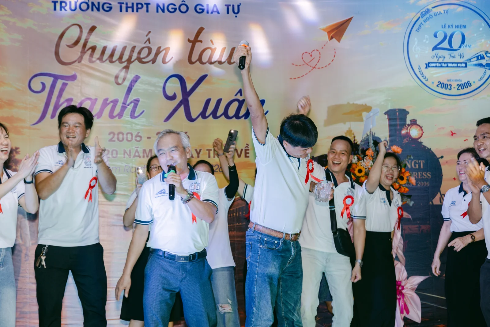 Ảnh lễ kỷ niệm 20 năm THPT Ngô Gia Tự, chụp ngày 08/08/2026