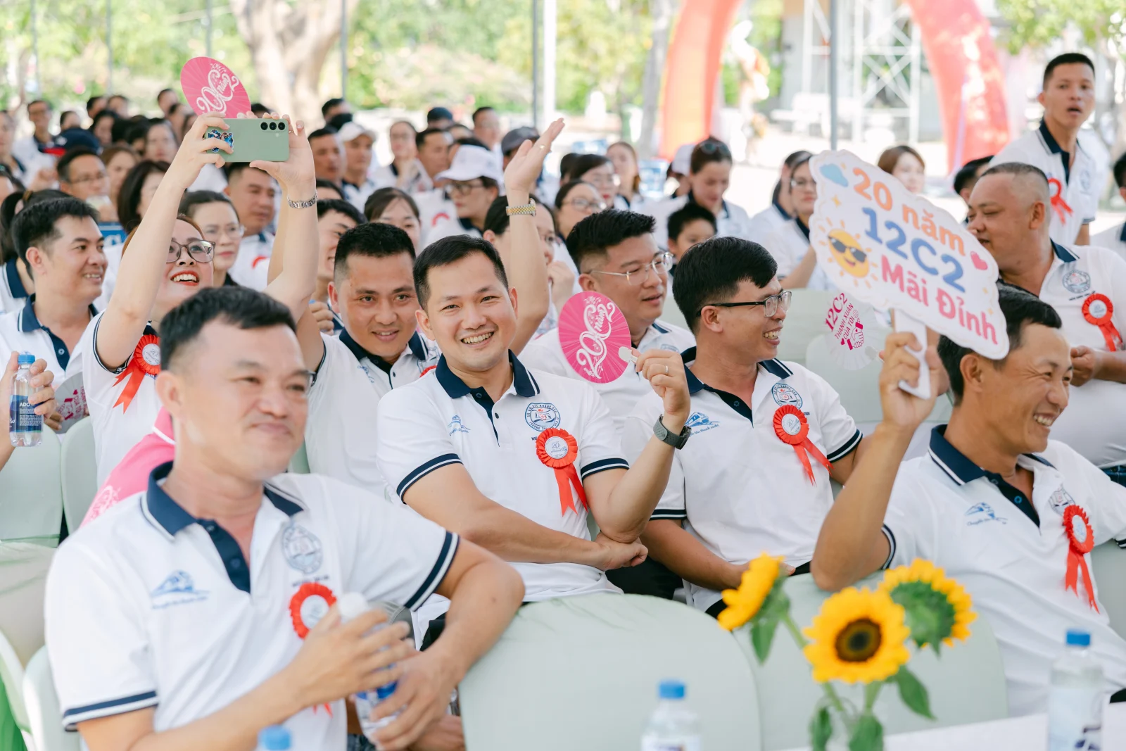 Ảnh lễ kỷ niệm 20 năm THPT Ngô Gia Tự, chụp ngày 08/08/2026