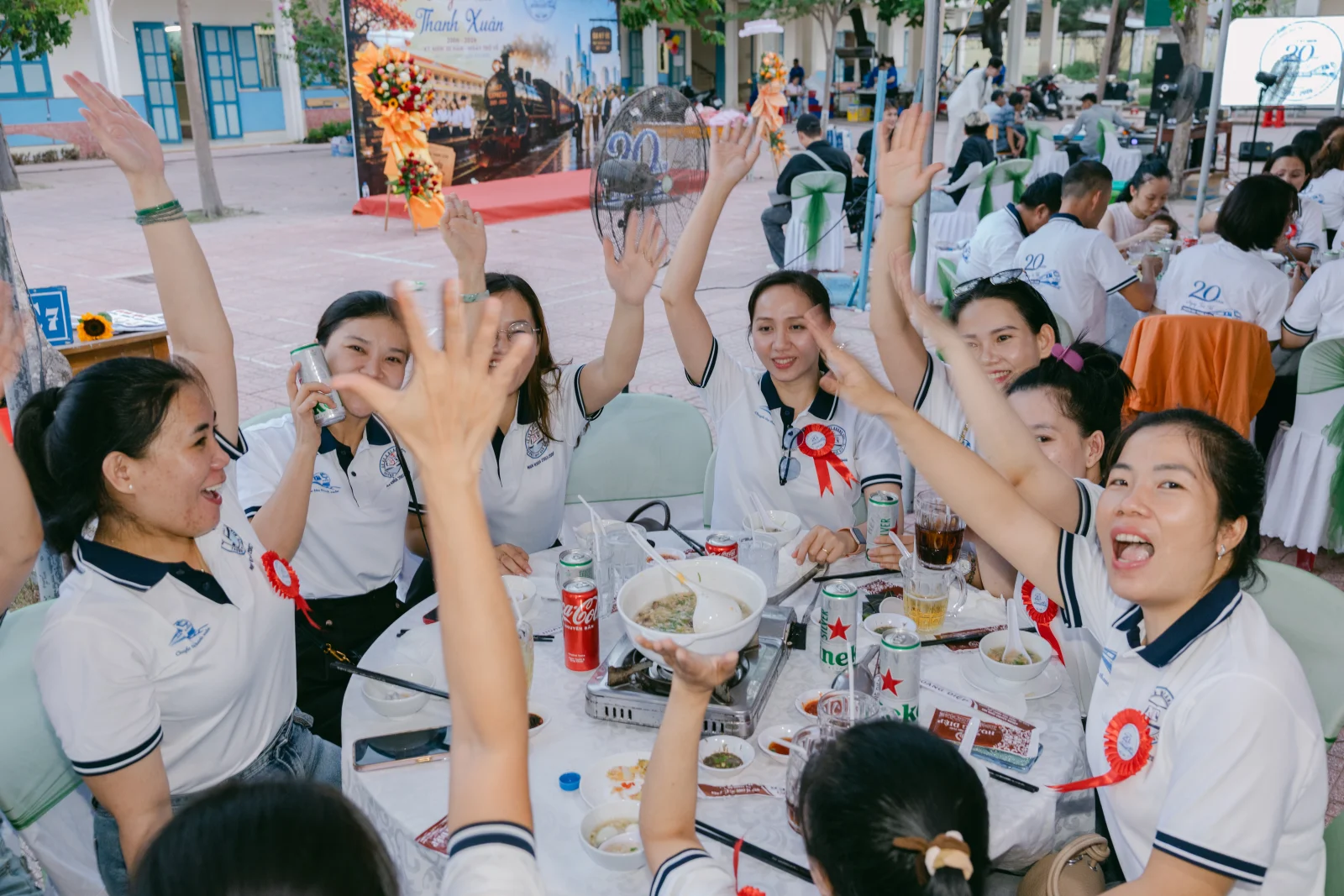 Ảnh lễ kỷ niệm 20 năm THPT Ngô Gia Tự, chụp ngày 08/08/2026